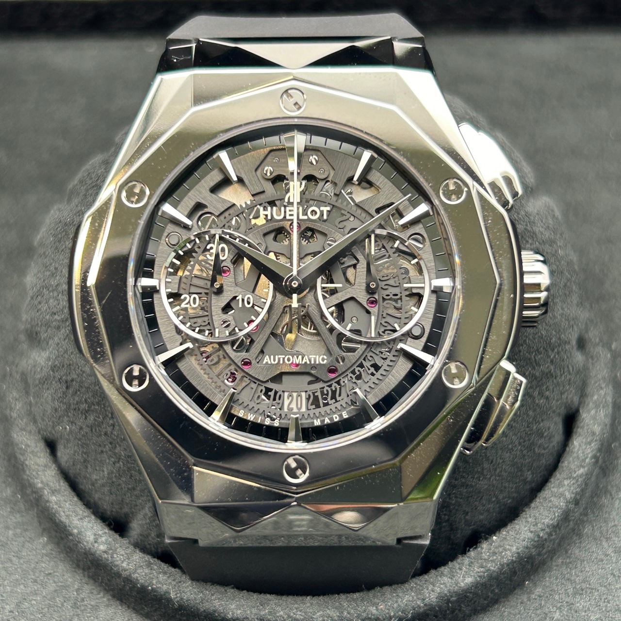 ウブロ クラシック アエロフュージョン 525.NX.0127.LR.JORL19 チタニウム ブラック