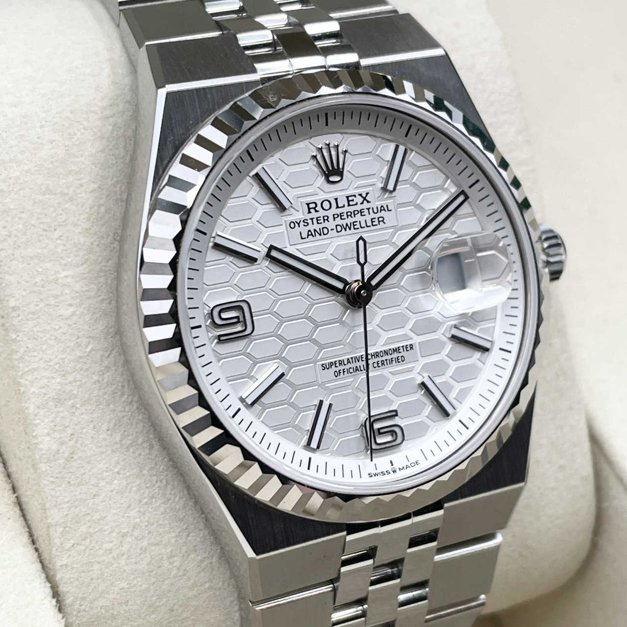 ロレックス ランドドゥエラー 127234 インテンスホワイト ハニカムモチーフ 36mm