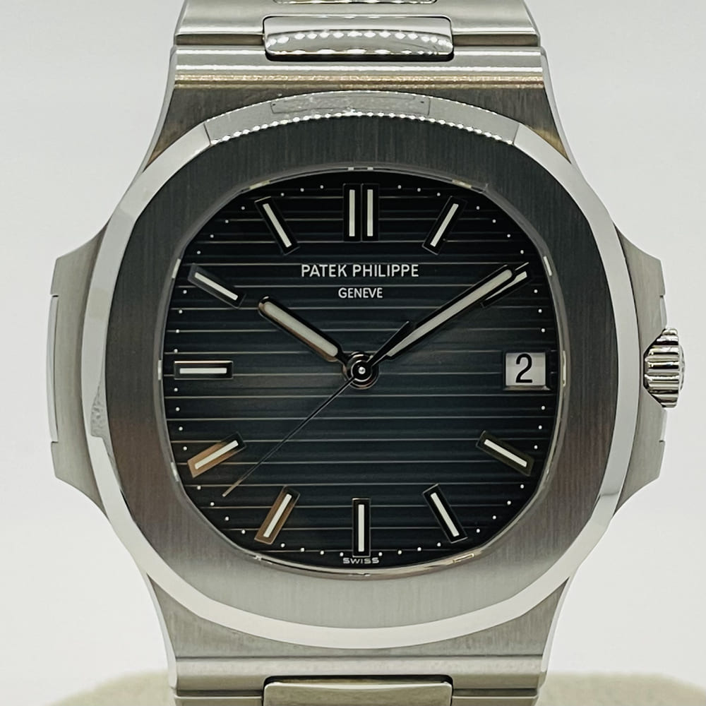 パテックフィリップ ノーチラス 5711/1A?010 ステンレススチールブラックブルー 2018