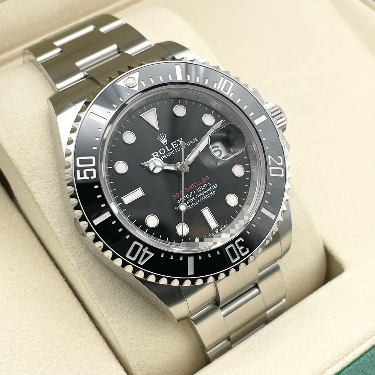 【保証書日付2026年1月！】 ロレックス シードゥエラー 126600 ブラック 43mm