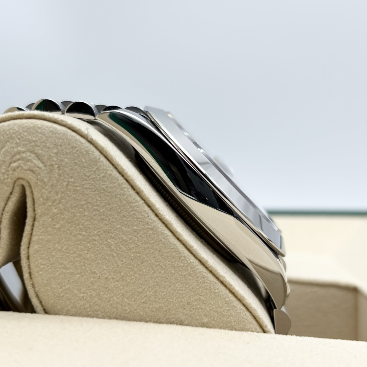 ロレックス デイトジャスト 126300 ミントグリーン ジュビリーブレスレット 41mm