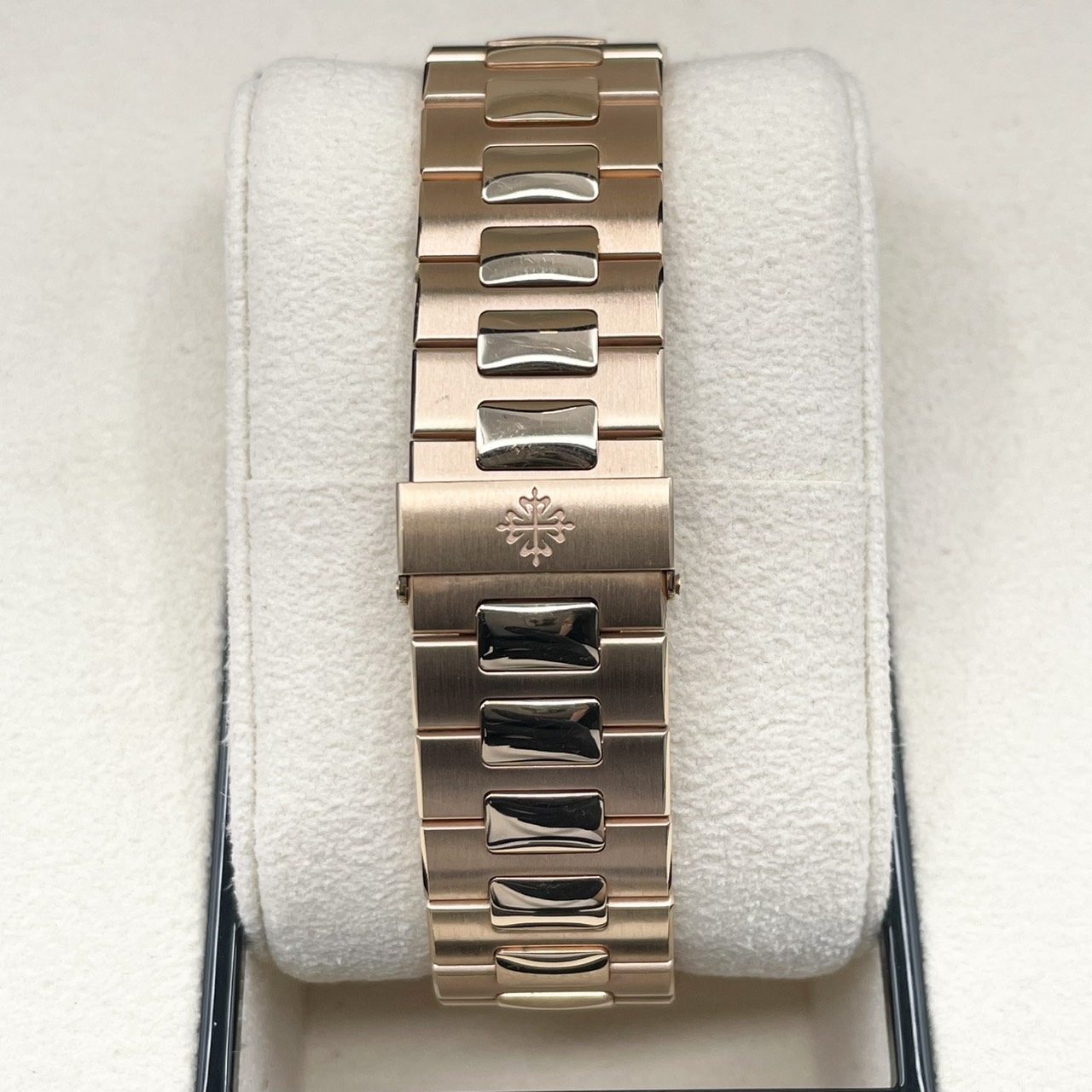 パテックフィリップ ノーチラス クロノグラフ 5980/1R-001 ブラック・グラデーション 40.5mm
