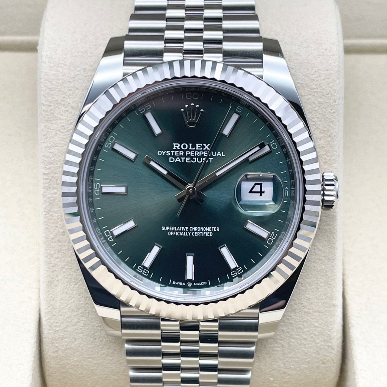 【保証書日付2026年2月！】 ロレックス デイトジャスト 126334 ミントグリーン ジュビリーブレス 41mm