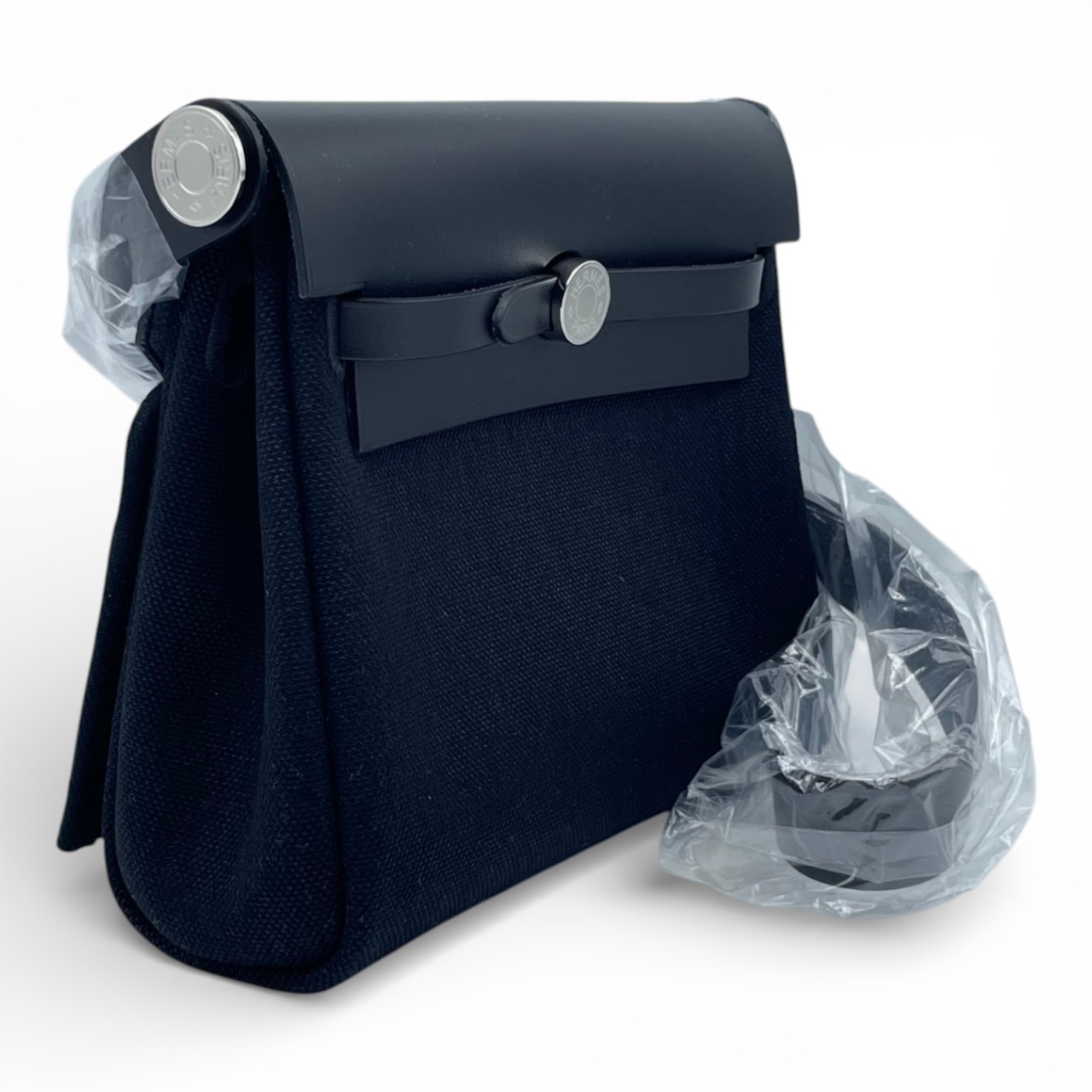 エルメス エールバッグ ジップ ミニ 20 ノワール トワルミリタリー/ヴァッシュハンター シルバー金具 K刻印