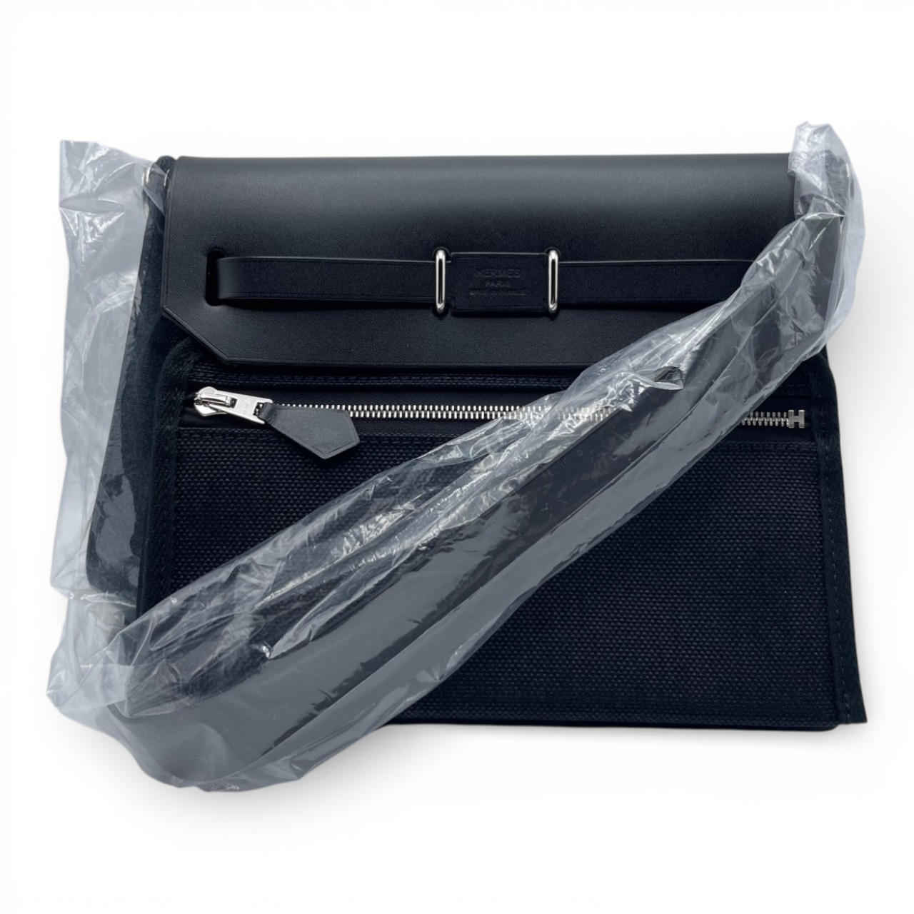 エルメス エールバッグ ジップ ミニ 20 ノワール トワルミリタリー/ヴァッシュハンター シルバー金具 K刻印