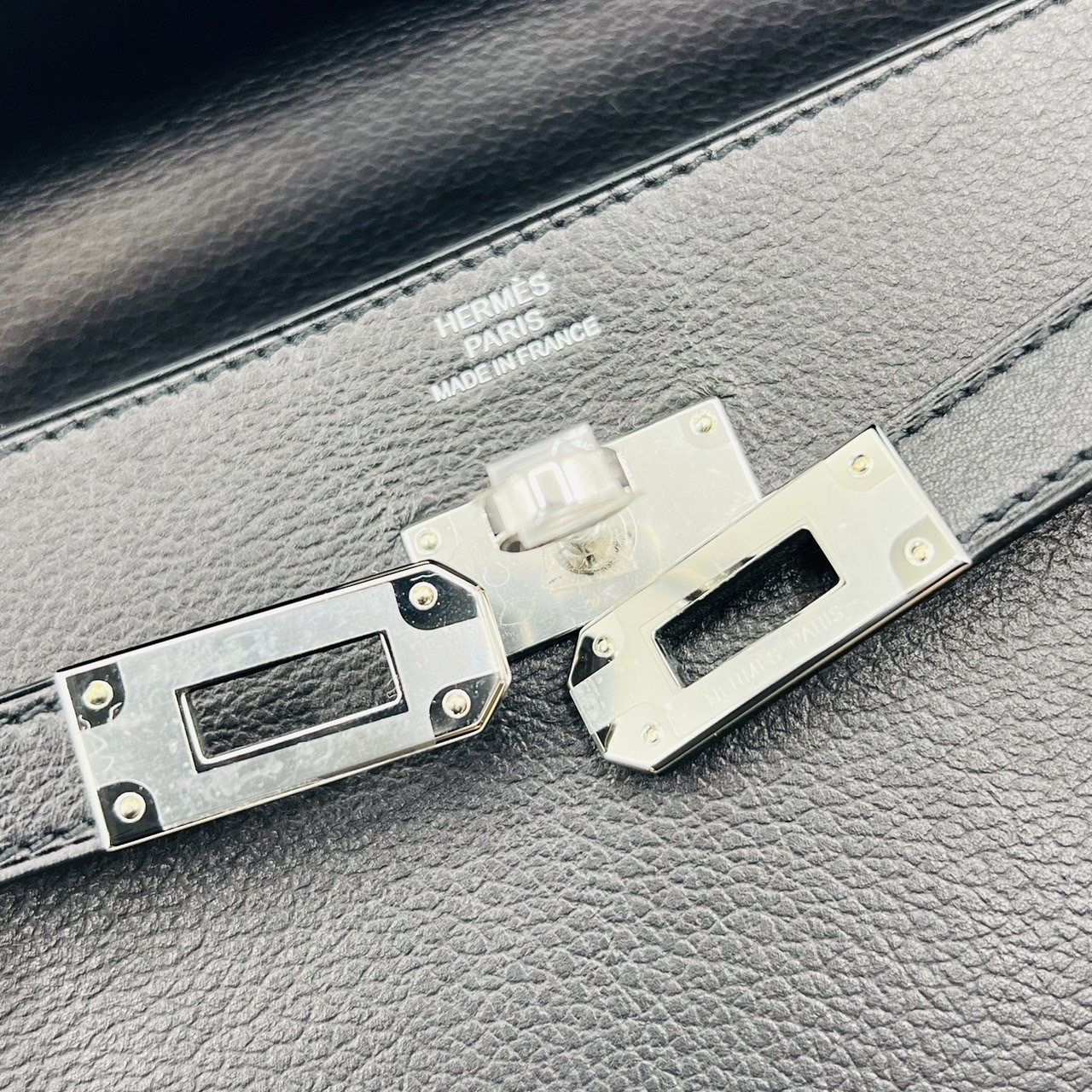 エルメス ケリートゥーゴーロング ヴォーエヴァーグリーン ノワール シルバー金具 B刻印