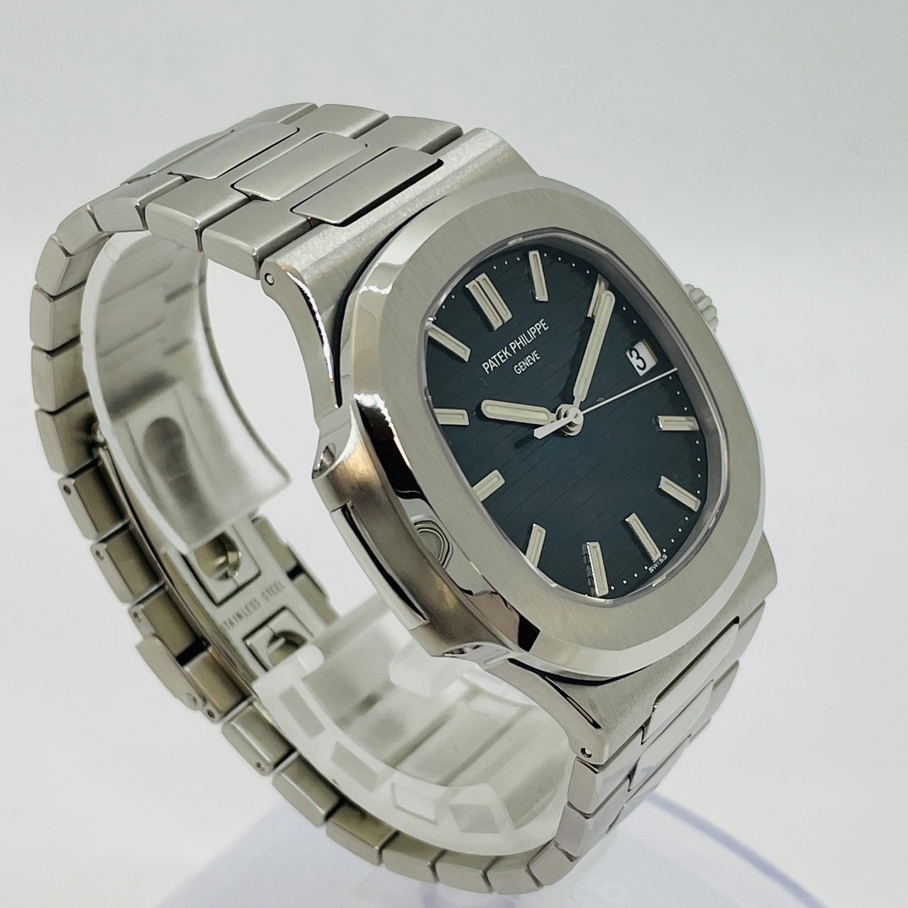 パテックフィリップ ノーチラス 5711/1A?010 ステンレススチール　ブルー