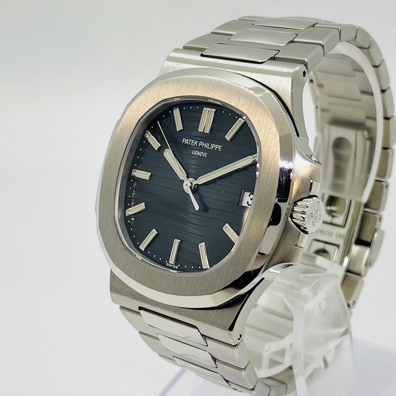パテックフィリップ ノーチラス 5711/1A?010 ステンレススチール　ブルー