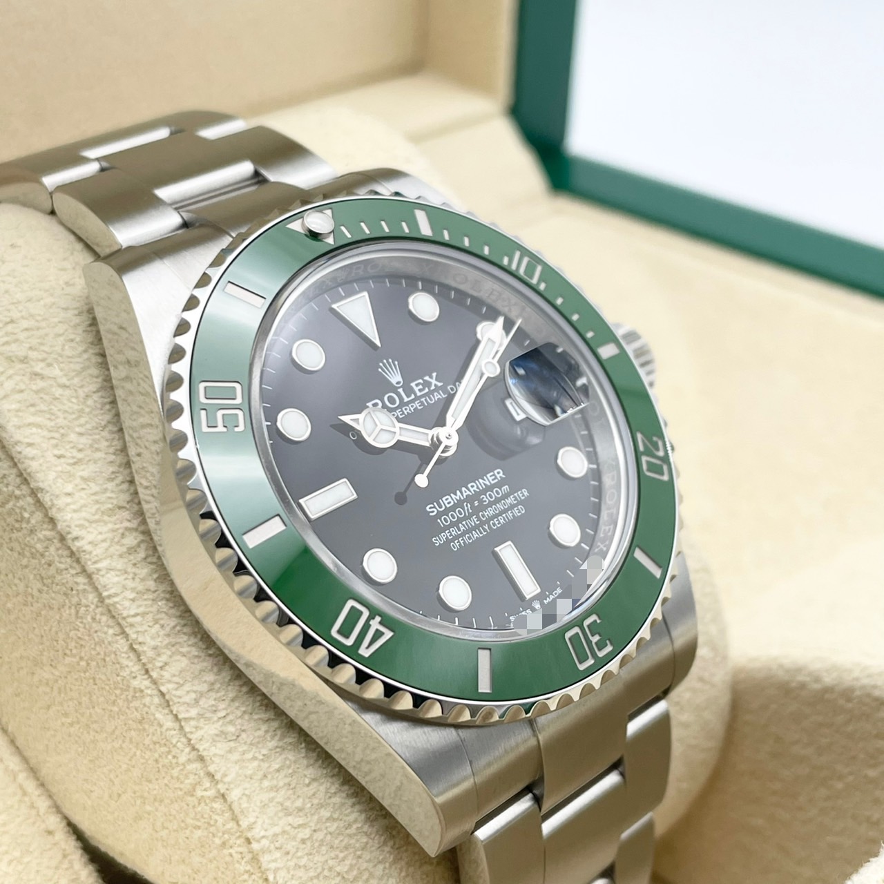 ロレックス サブマリーナ デイト 126610LV ブラック 41mm