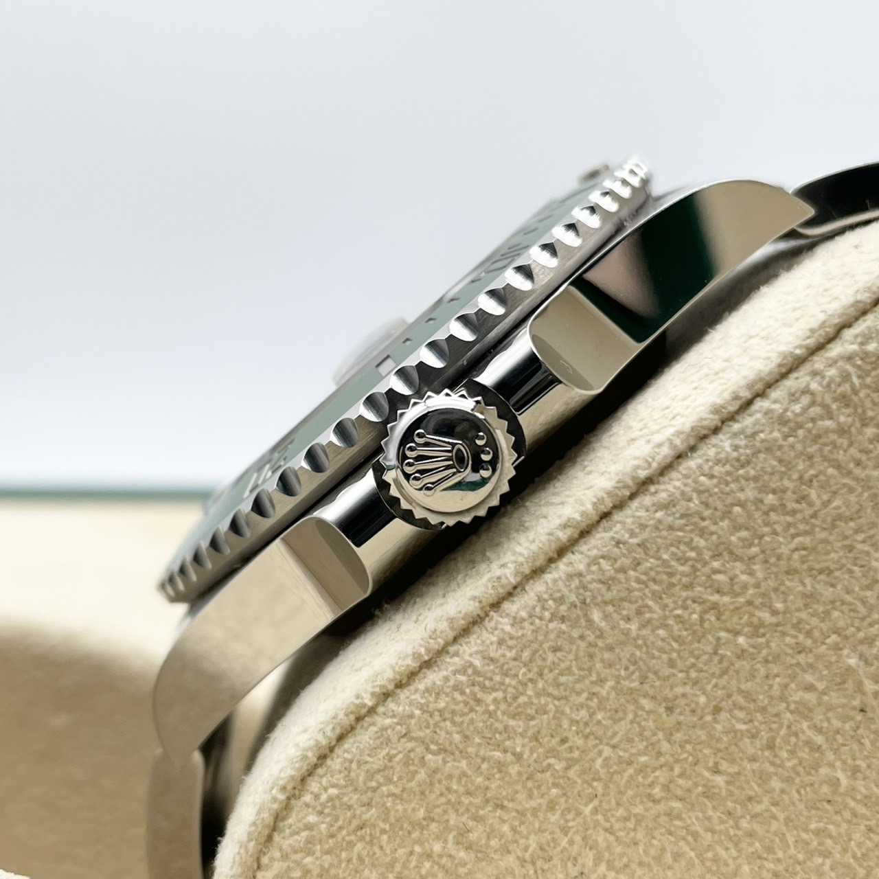 ロレックス サブマリーナ デイト 126610LV ブラック 41mm