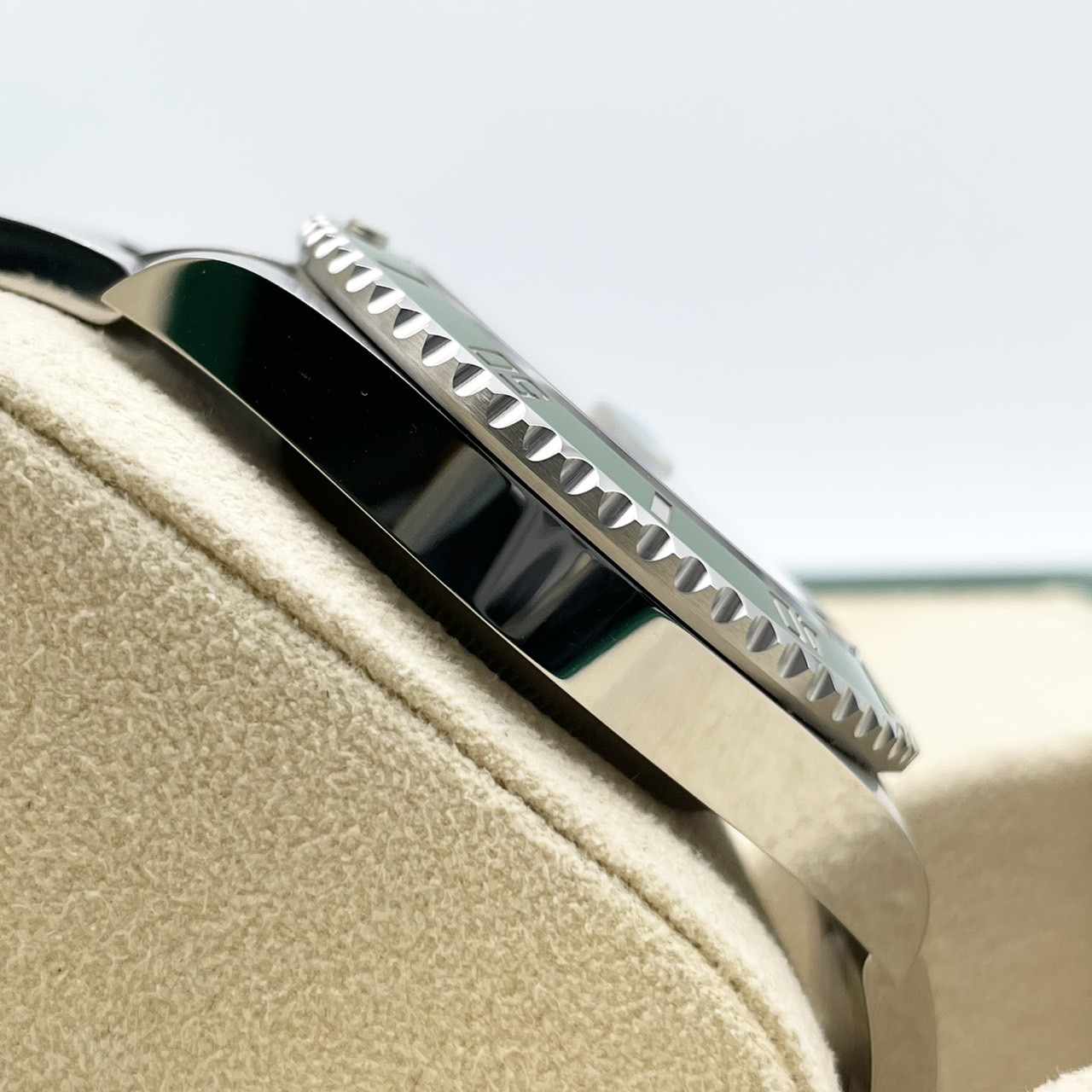 ロレックス サブマリーナ デイト 126610LV ブラック 41mm