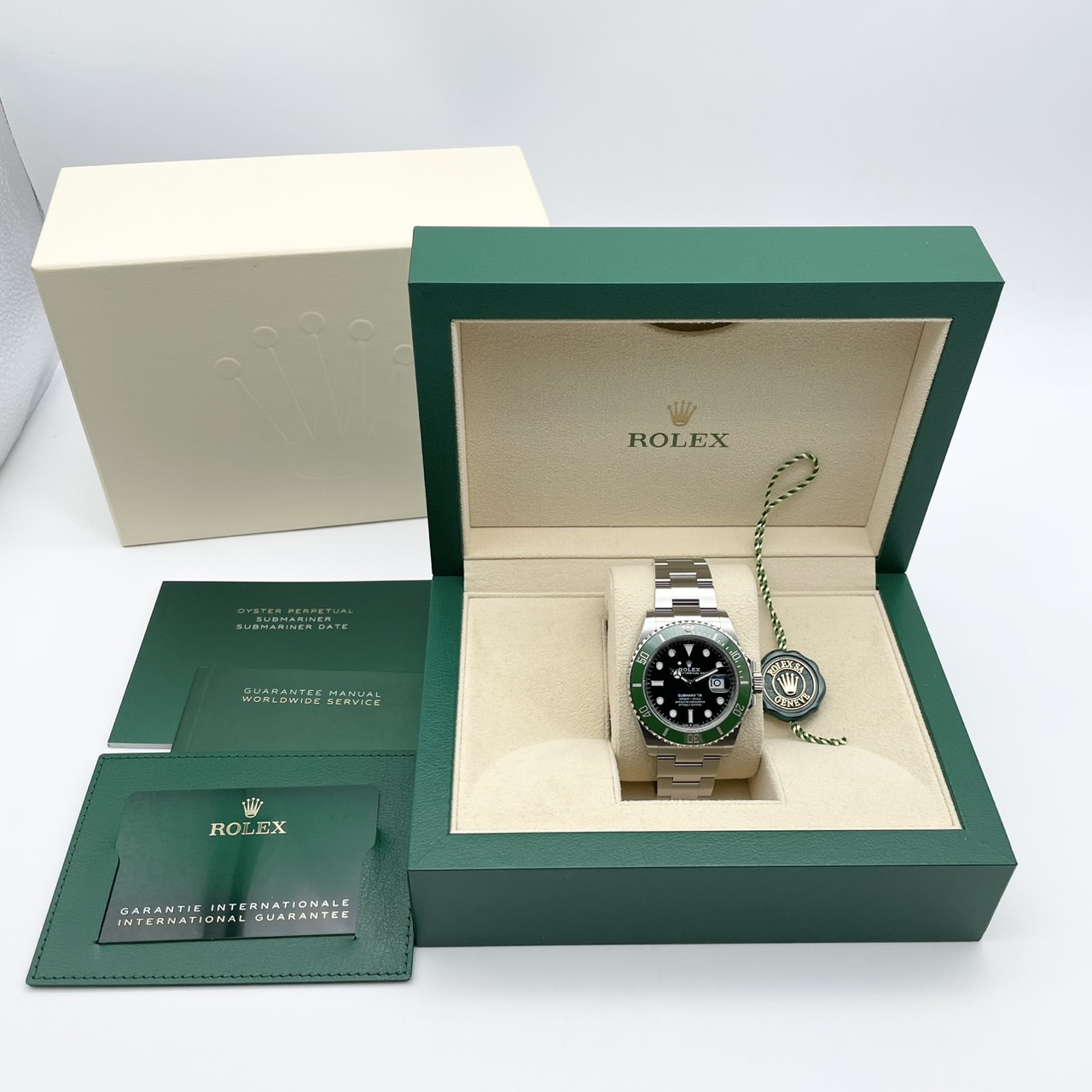 ロレックス サブマリーナ デイト 126610LV ブラック 41mm