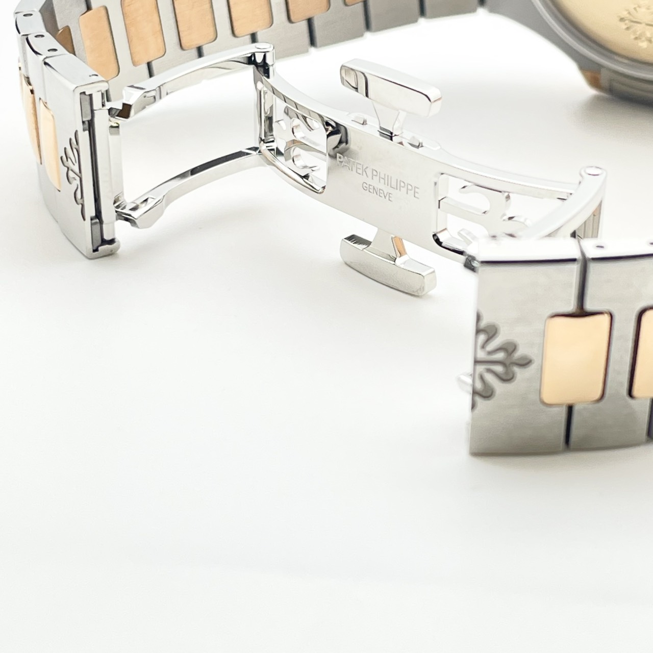 パテックフィリップ ノーチラス 5980/1AR-001 ブルー 40mm