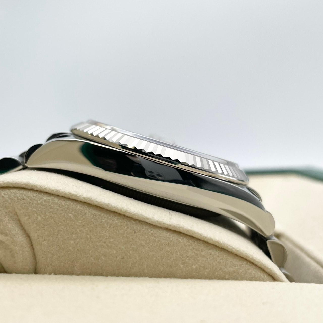 【保証書日付2026年1月！】 ロレックス デイトジャスト 126234NG ホワイトマザーオブパール ジュビリーブレス 36mm