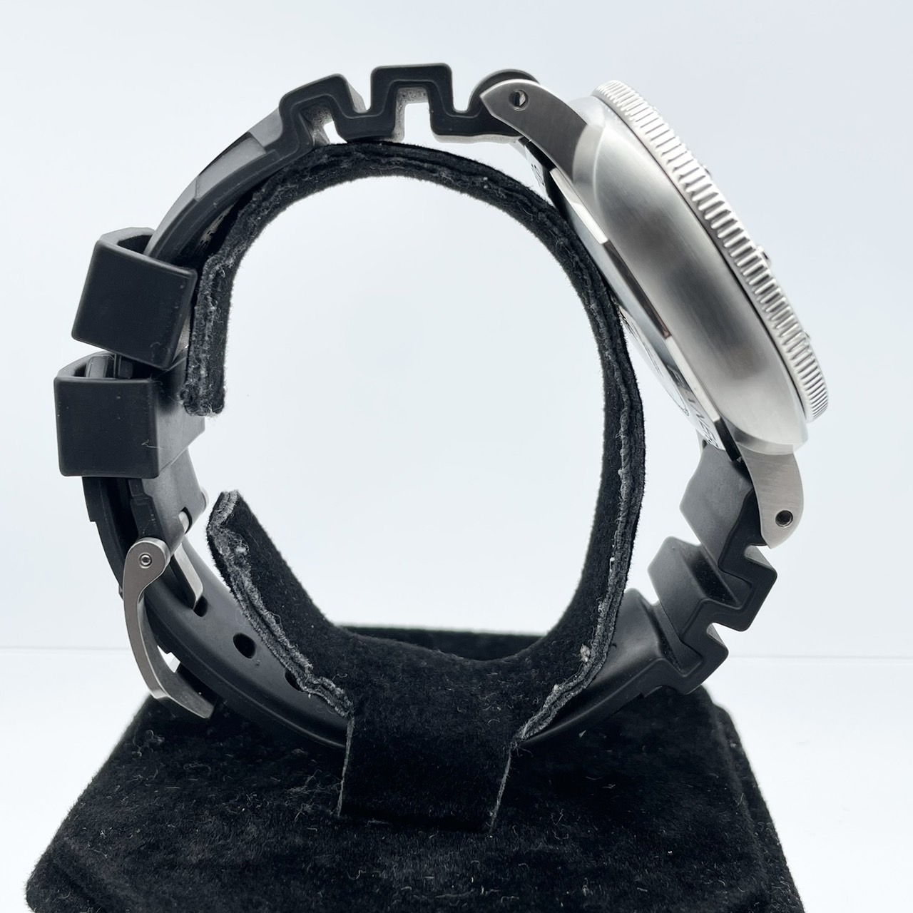 パネライ サブマーシブル PAM02223 ホワイト 42mm