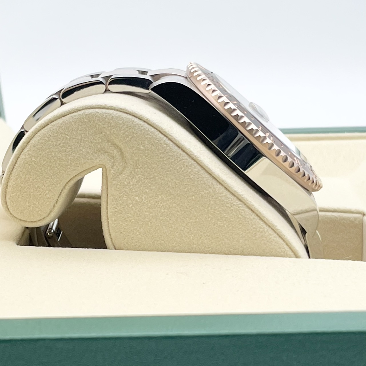 ロレックス GMTマスターII 126711CHNR ブラック 40mm