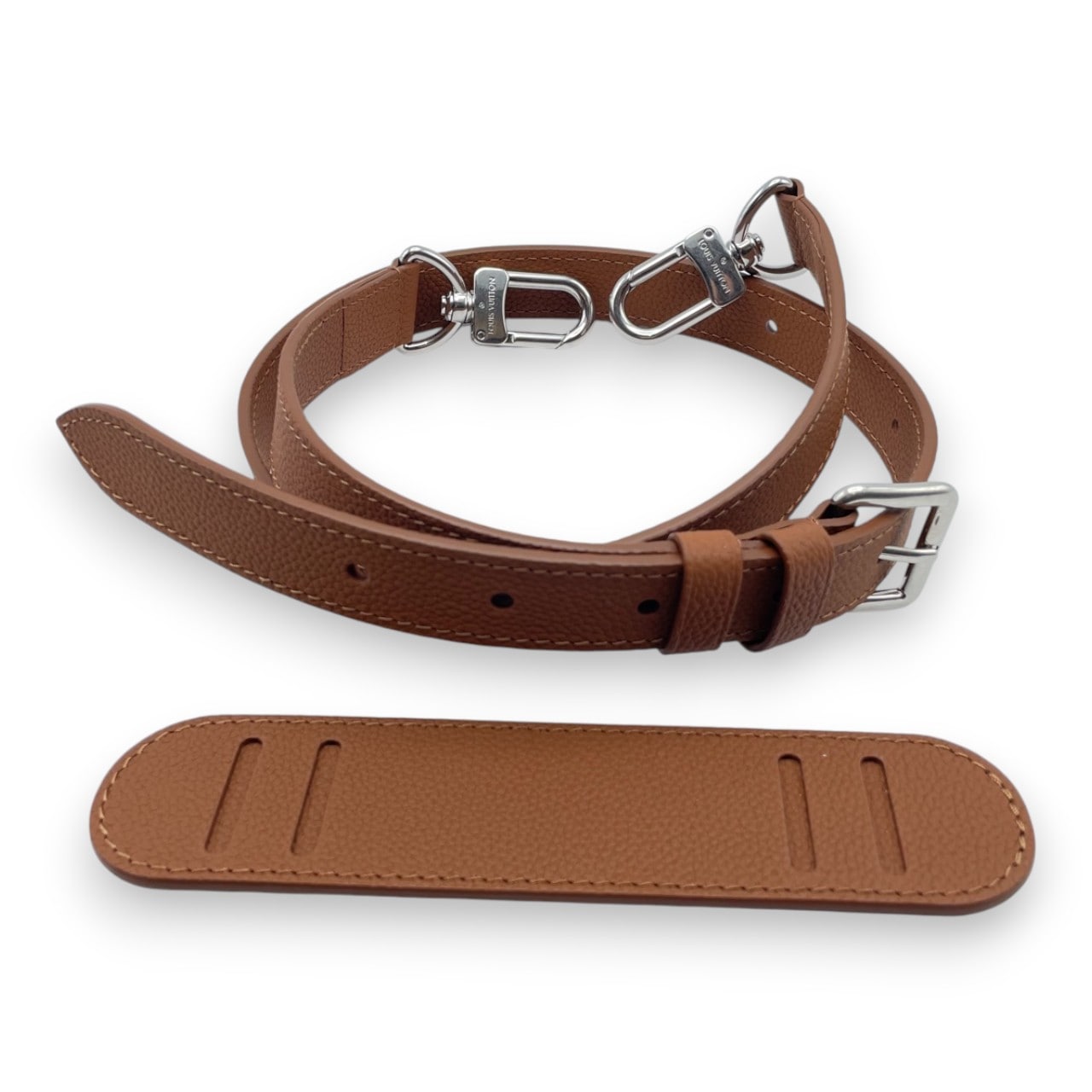 ルイヴィトン キーポル バンドリエール 35 タン ワクシーカーフレザー