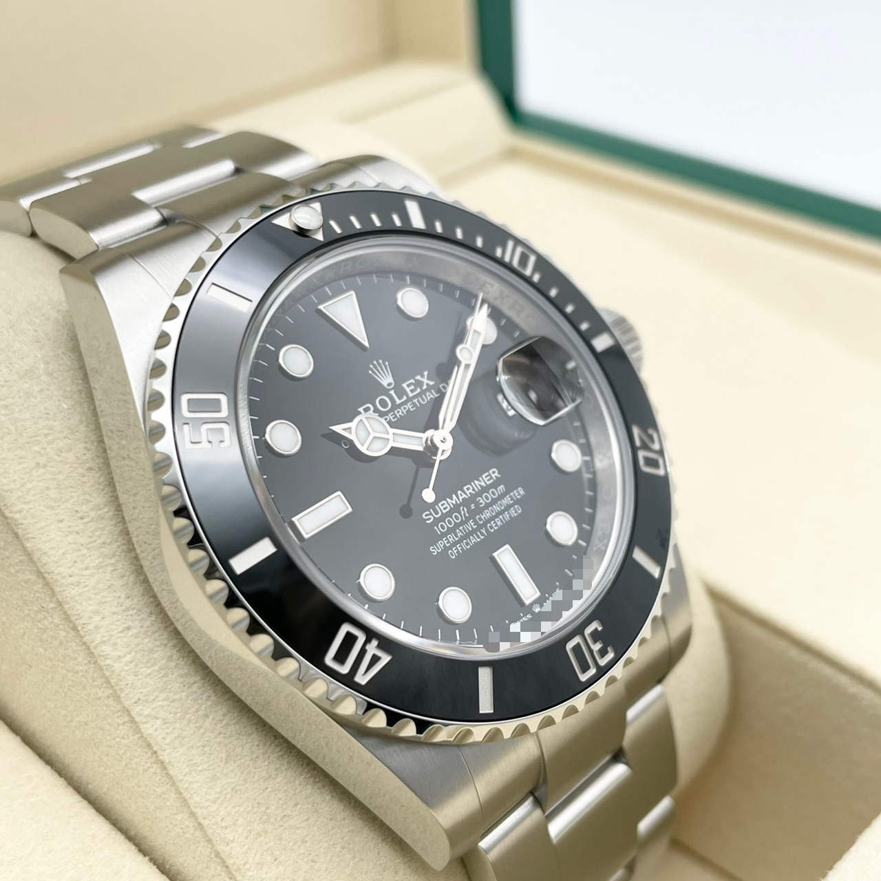 ロレックス サブマリーナーデイト 126610LN ブラック 41mm