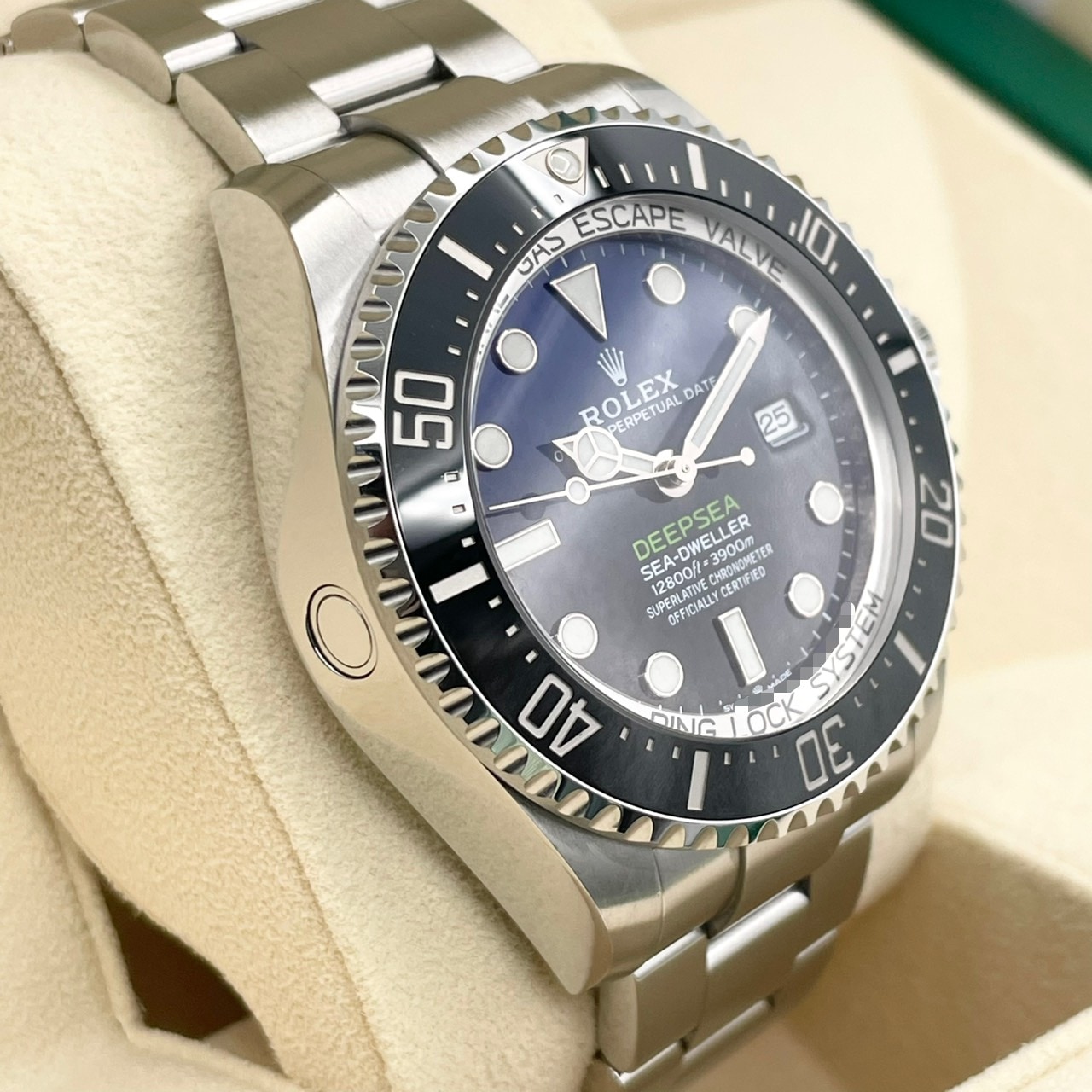 ロレックス シードゥエラー ディープシー 126660 Dブルー ステンレススチール 44mm