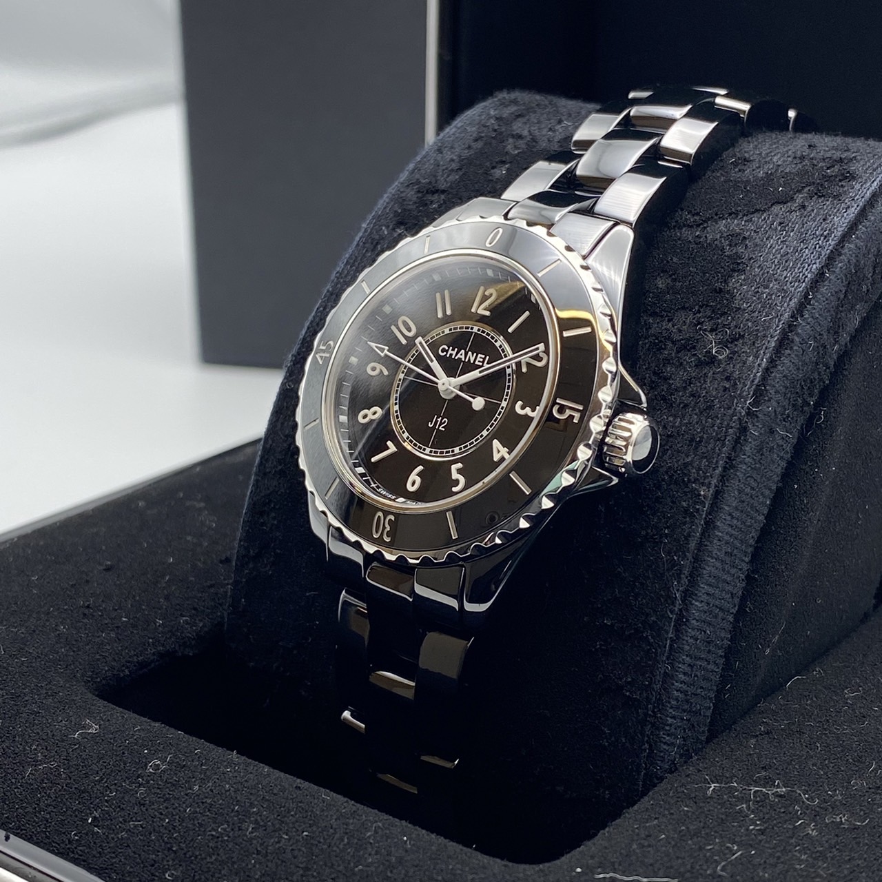シャネル J12 H5695 ブラック ブラックセラミック 33MM