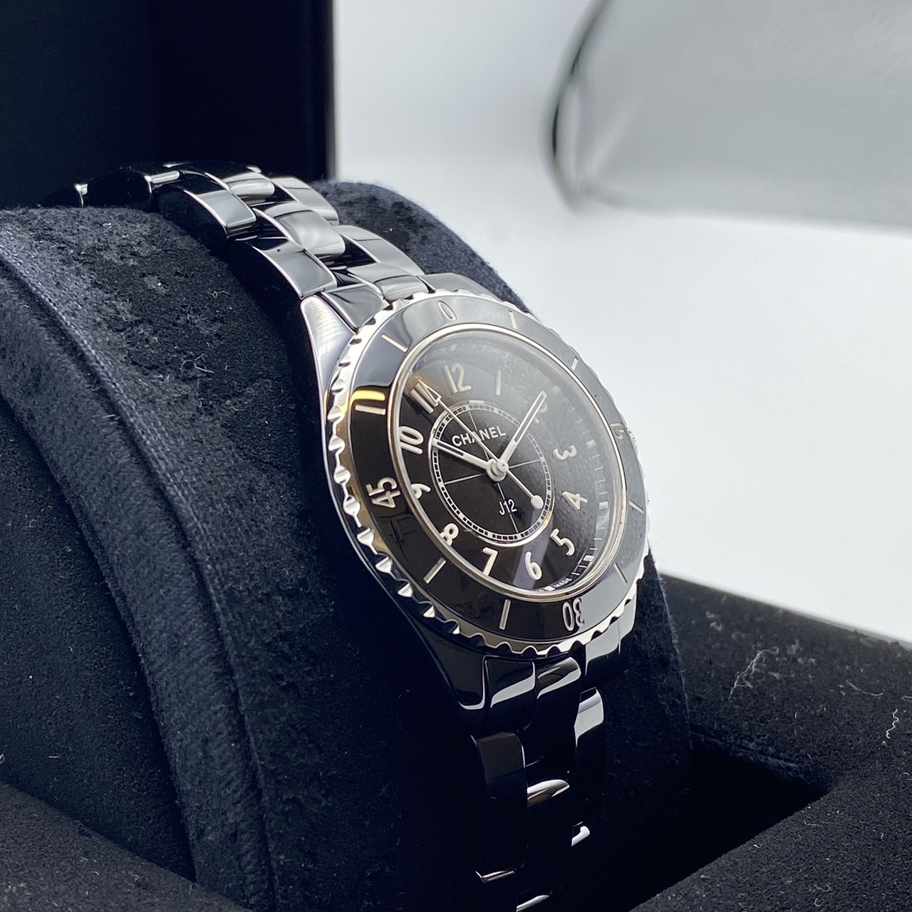 シャネル J12 H5695 ブラック ブラックセラミック 33MM