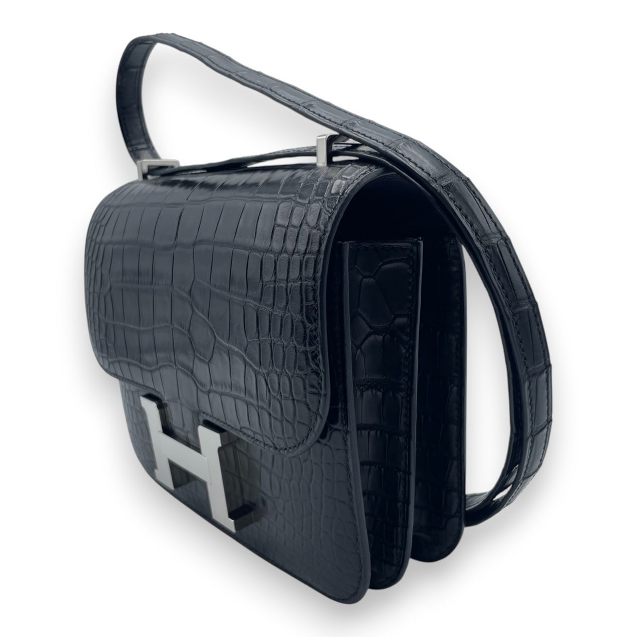 エルメス コンスタンスミニ 18 ノワール アリゲーターマット シルバー