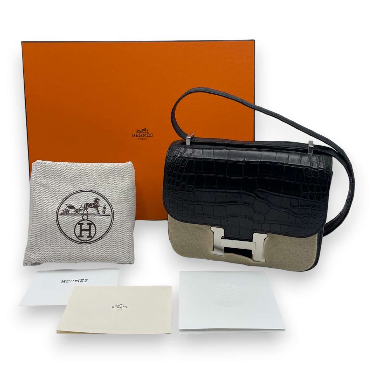 エルメス コンスタンスミニ 18 ノワール アリゲーターマット シルバー