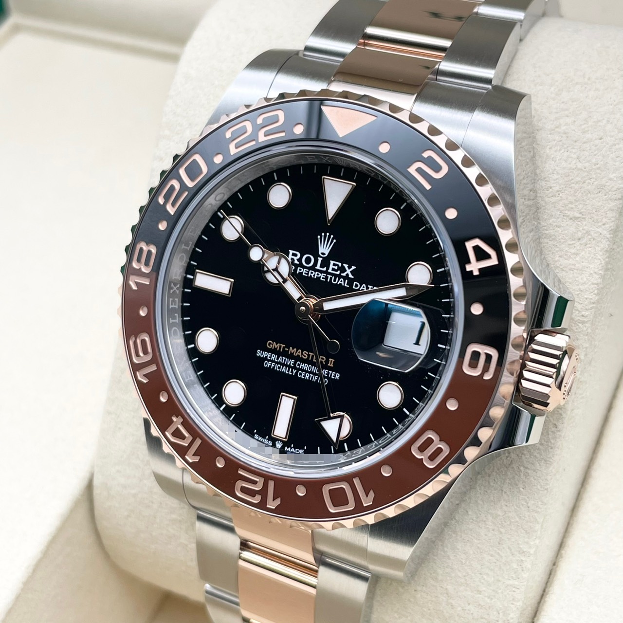 【保証書日付2026年2月！】 ロレックス GMTマスターII 126711CHNR ブラック 40mm