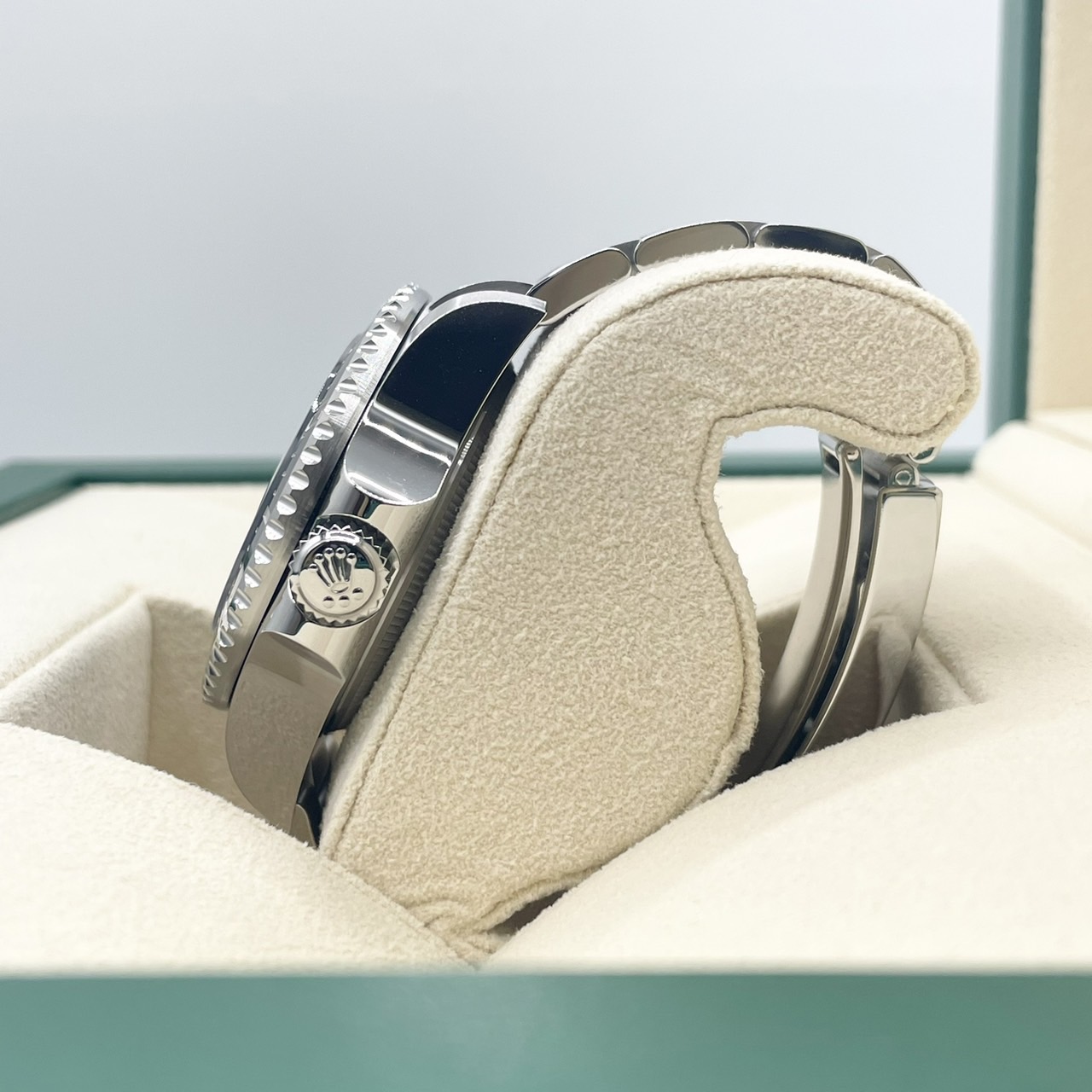 ロレックス シードゥエラー 136660 オイスターブレスレット Dブルー 44mm