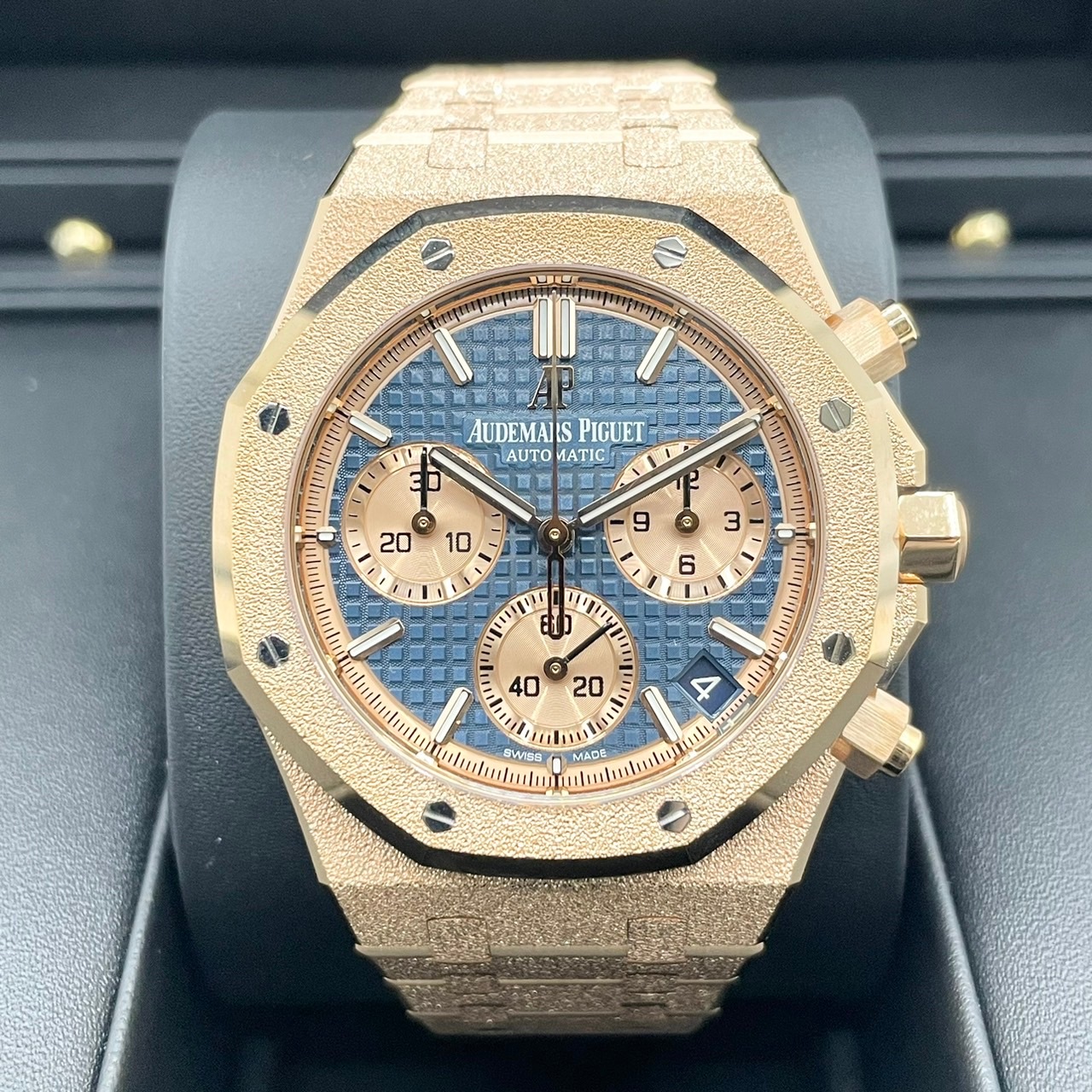 オーデマピゲ ロイヤルオーク 26239OR.GG.1224OR.01 フロステッドゴールド ブルーグランドタペストリー 41mm