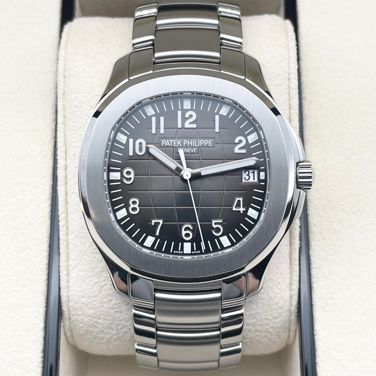 【希少！ディスコンモデル】パテックフィリップ アクアノート 5167/1A-001 ブラック 40.8mm