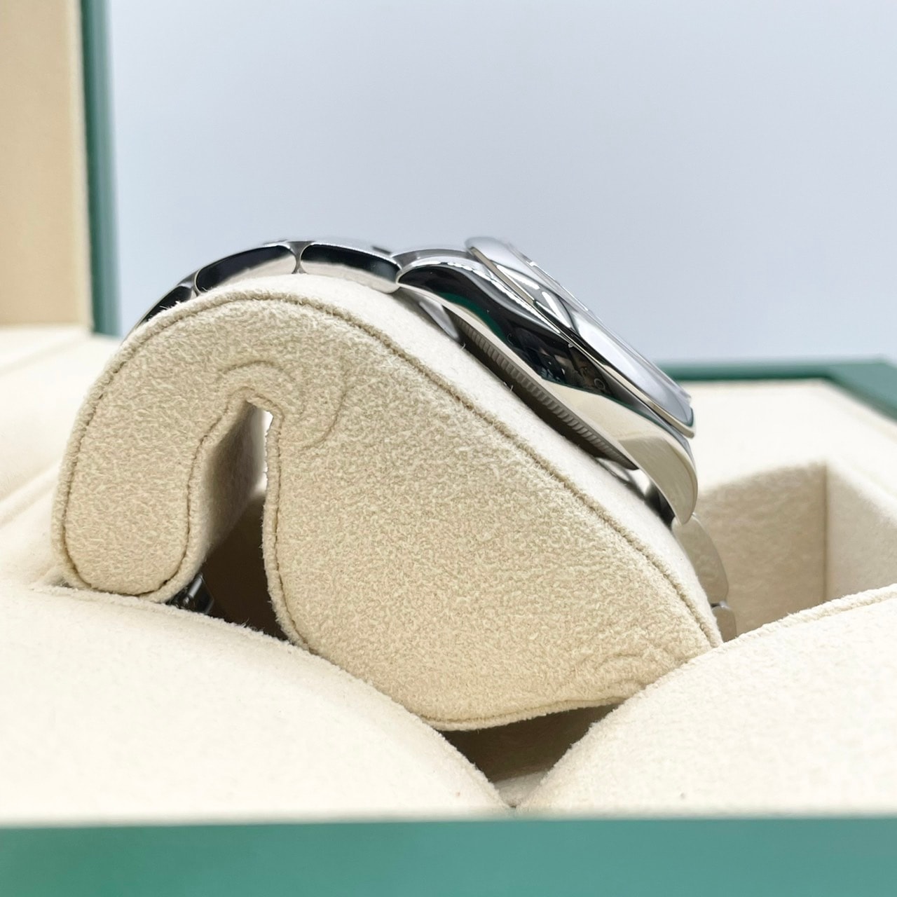 【2023年新作】31mmは「絶対あり！」ロレックス オイスターパーペチュアル 277200 オイスターブレスレット セレブレーションモチーフ 31mm