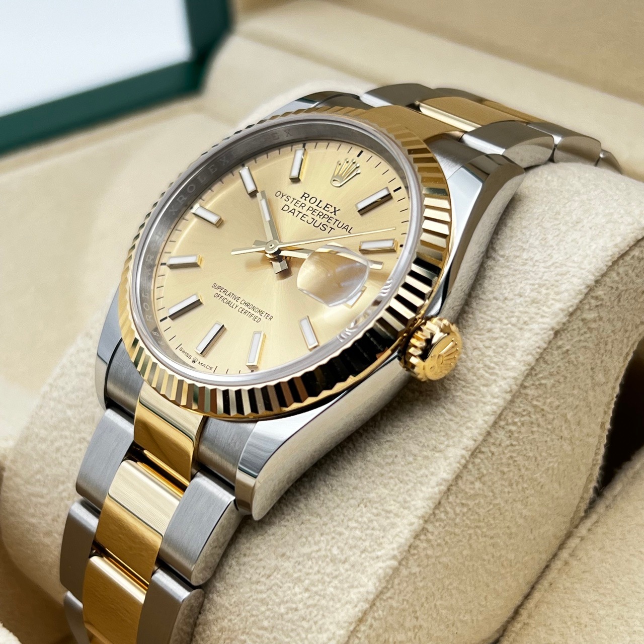 【現金特価】ロレックス デイトジャスト 126233 シャンパン オイスターブレス 36mm