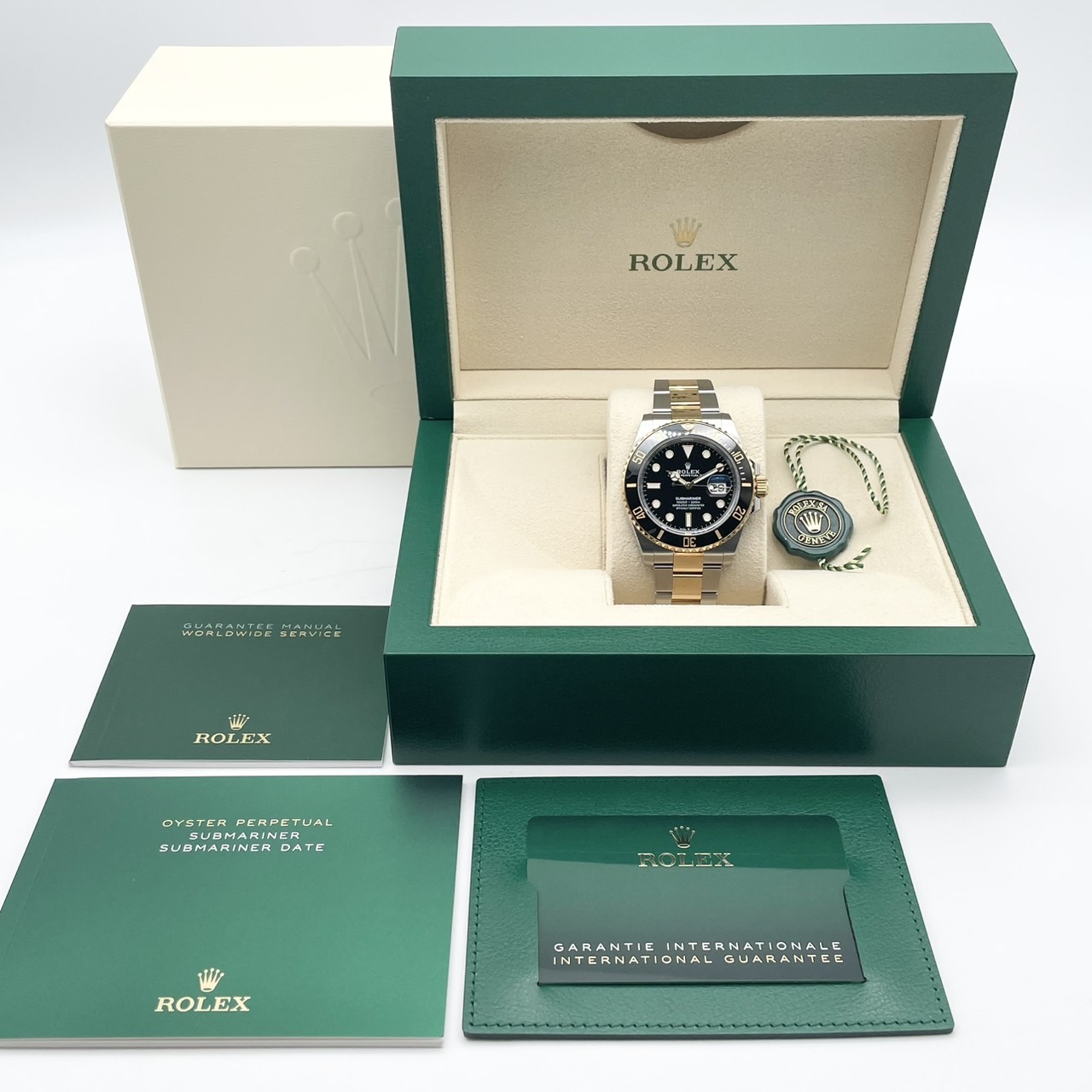 ロレックス サブマリーナ 126613LN オイスターブレスレット ブラック 41mm