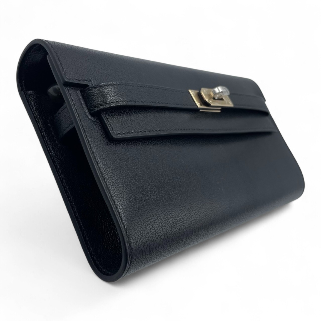 【Sランク】 エルメス HERMES ケリー ロング トゥーゴー シェーブルシャムキラ (レザー) エレクトラム金具 K刻印 2025年 ショルダーウォレット ショルダーバッグ 長財布 かぶせ蓋 メンズ レディース ノワール (ブラック) 正規品 新品同様 中古 mbl28007 エルメス ケリートゥーゴー ノワール シェーブルシャムキラ