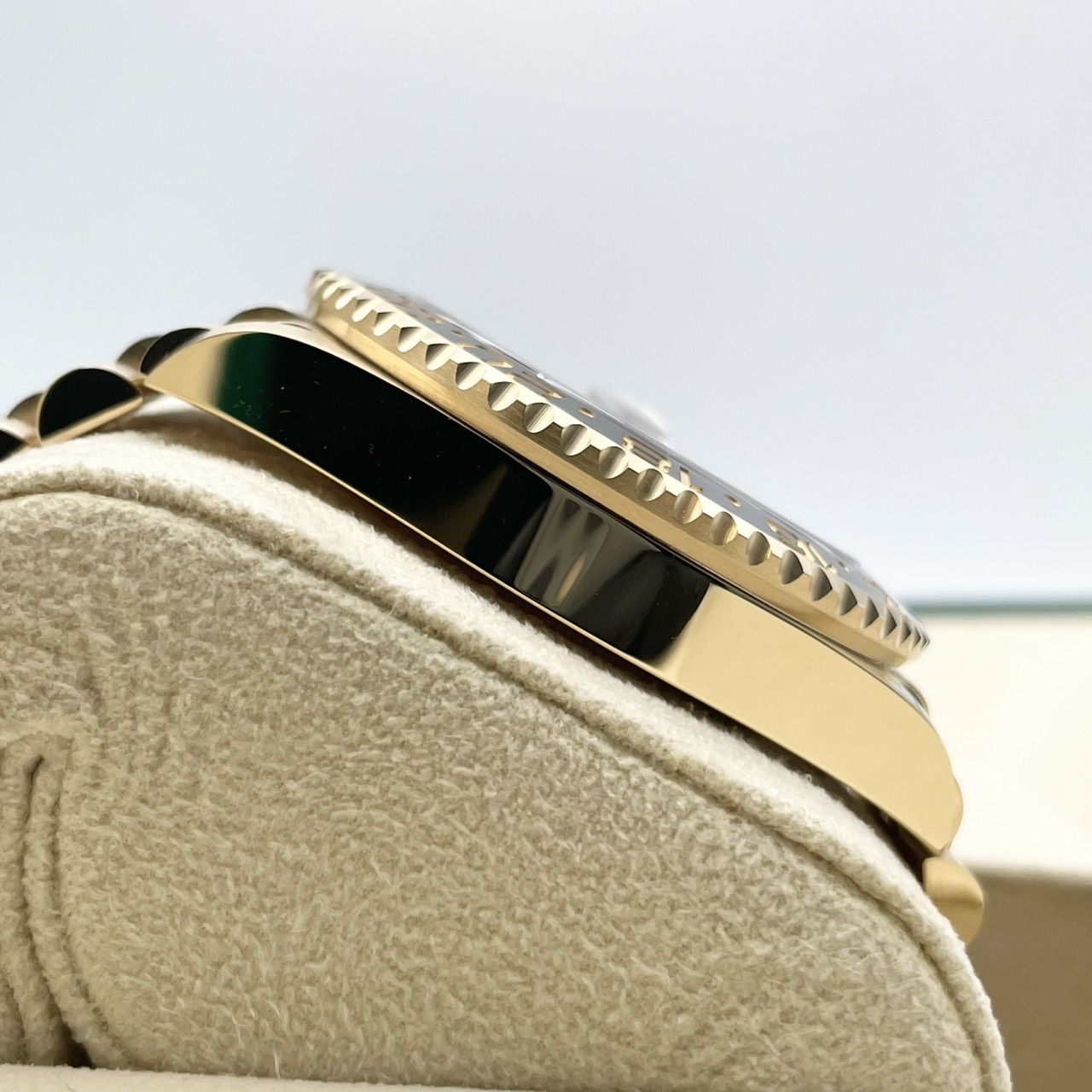 ロレックス GMTマスターII 126718GRNR イエローゴールド ジュビリーブレス ブラック 40mm