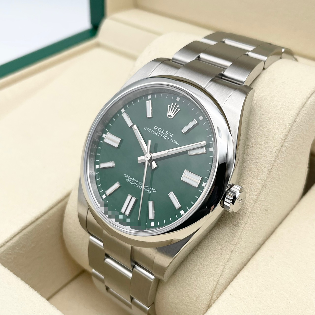 ロレックス オイスターパーペチュアル 124300 グリーン 41mm