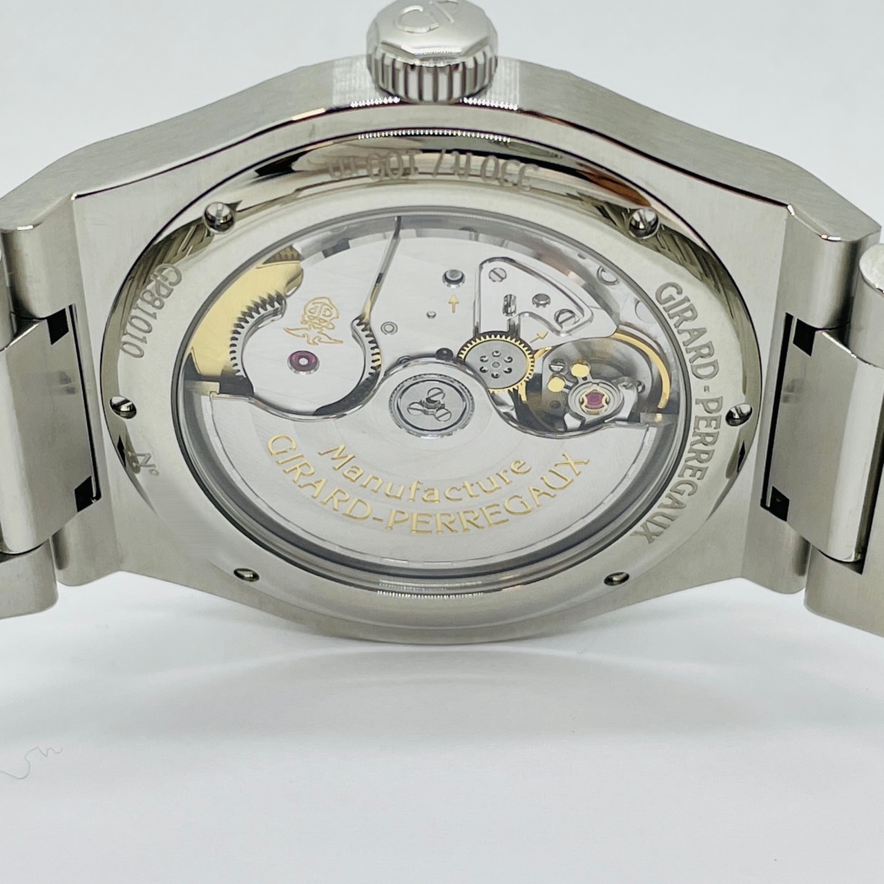 ジラール・ペルゴ　　ロレアート　ブラック　81010-11-634-11A