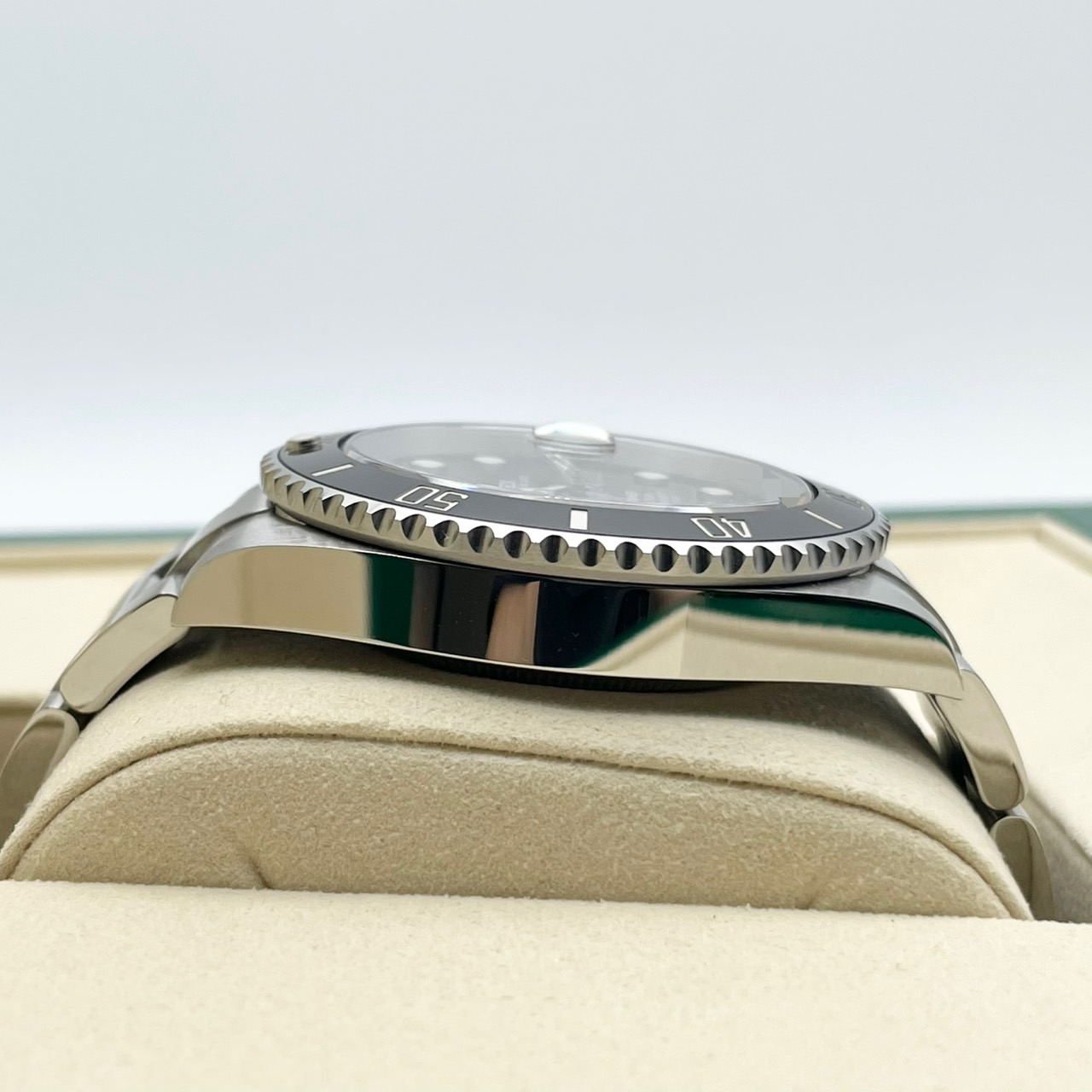 ロレックス サブマリーナーデイト 126610LN ブラック 41mm