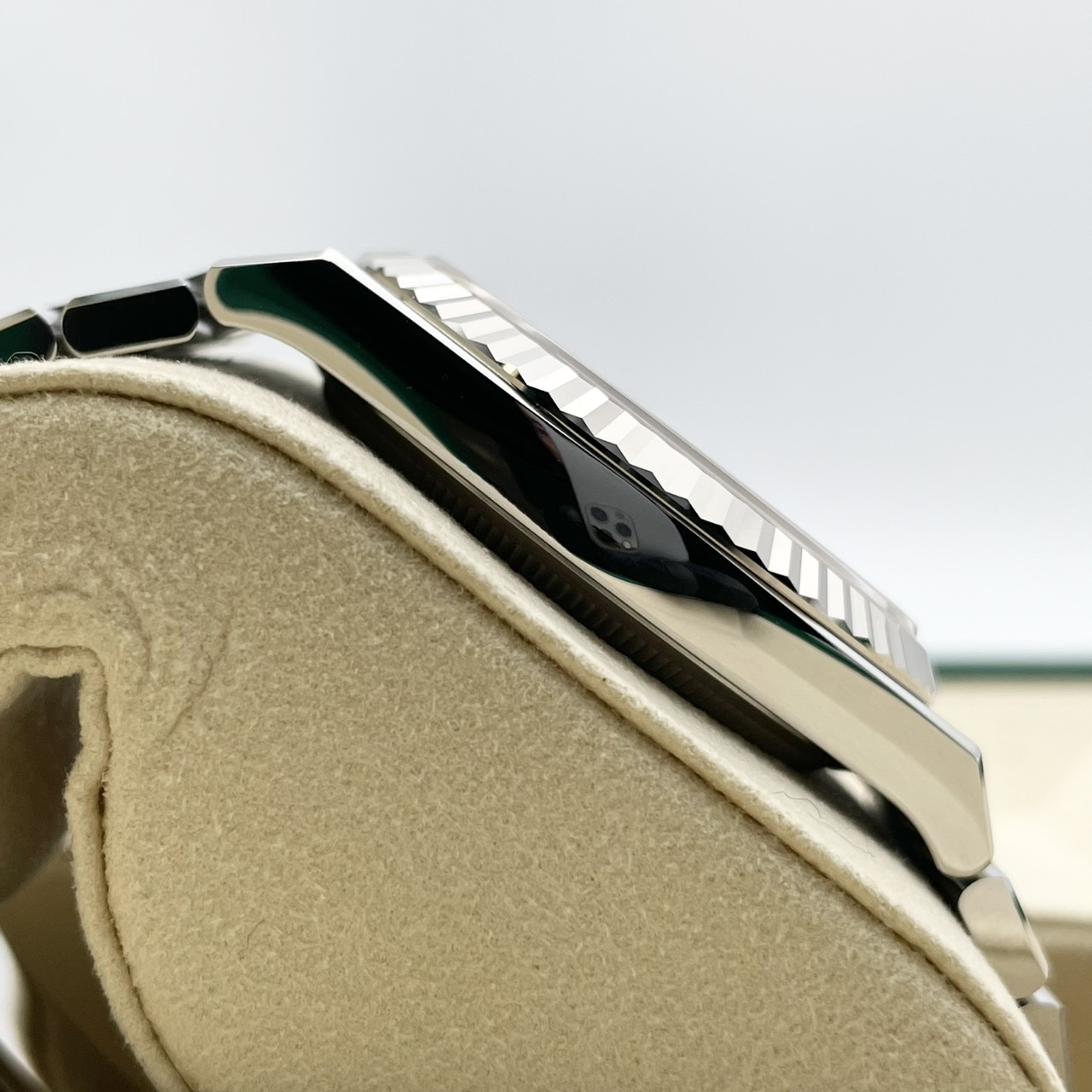 【保証書日付2026年1月！】 ロレックス ランドドゥエラー 127334 インテンスホワイト ハニカムモチーフ 40mm