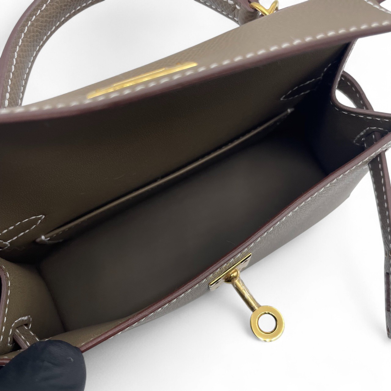 HERMES ケリーポケットコンパクト エトゥープ　ゴールド金具　エプソン HERMES エルメス ケリーポケットコンパクト エトゥープ ゴールド