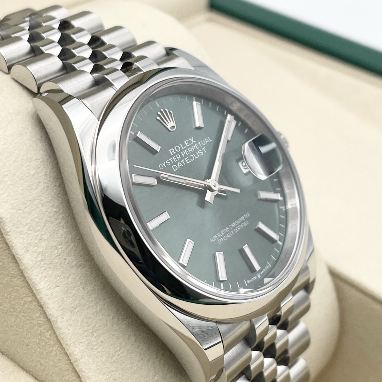 【2025年8月ギャラ！】ロレックス デイトジャスト 126200  ミントグリーン ジュビリーブレス 36mm