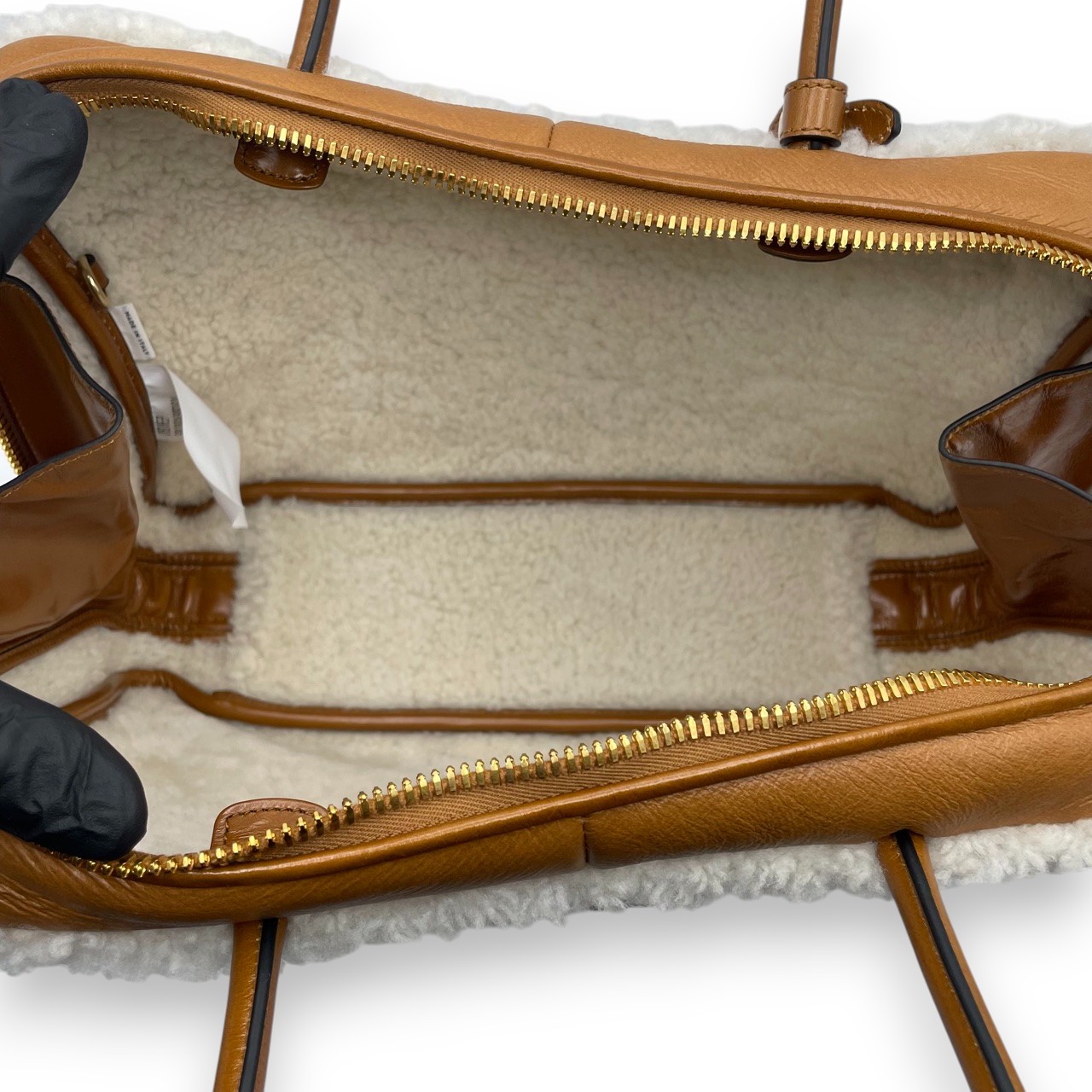 ミュウミュウ シアリング トップハンドル ボー バッグ 34 コニャック