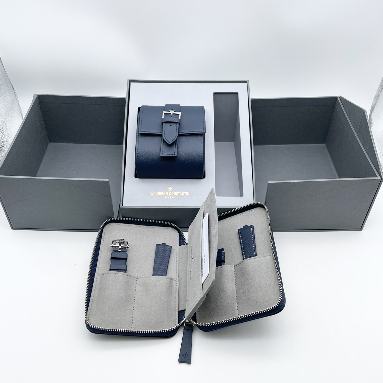 ヴァシュロンコンスタンタン オーヴァーシーズ 4600V/200A-B980 ブルー 34.5mm