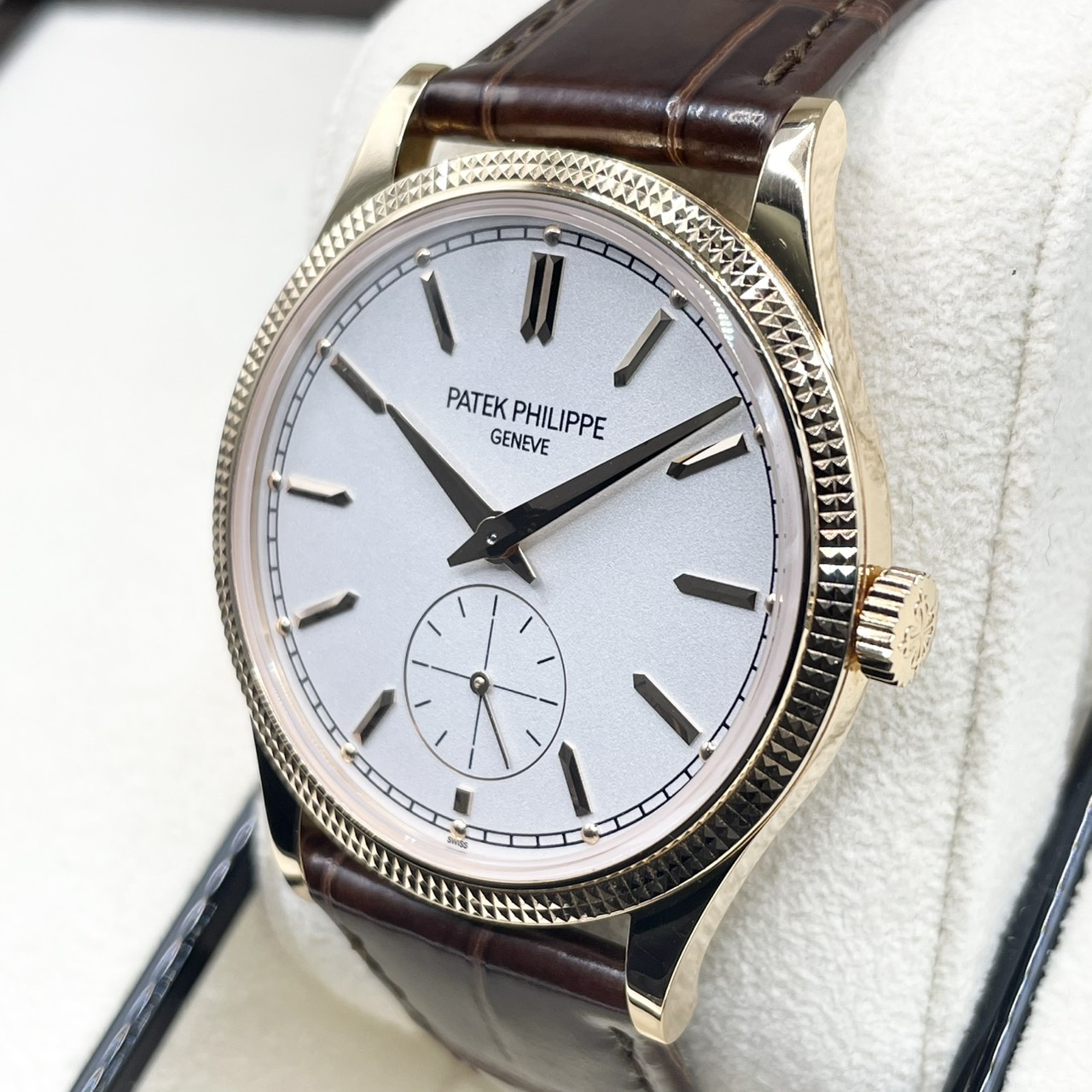 【定価6,110,000円】【箱保証書完備】パテックフィリップ カラトラバ 6119R-001 シルバー 39mm