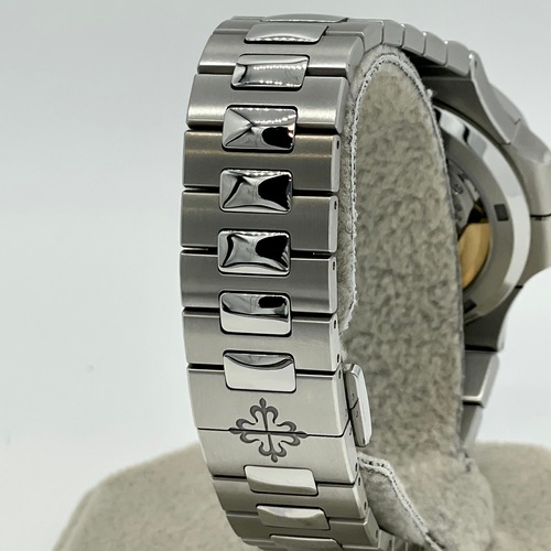 パテックフィリップ ノーチラス 5990/1A-001 ステンレススチール パテックフィリップ ノーチラス 5990/1A-001 ステンレススチール