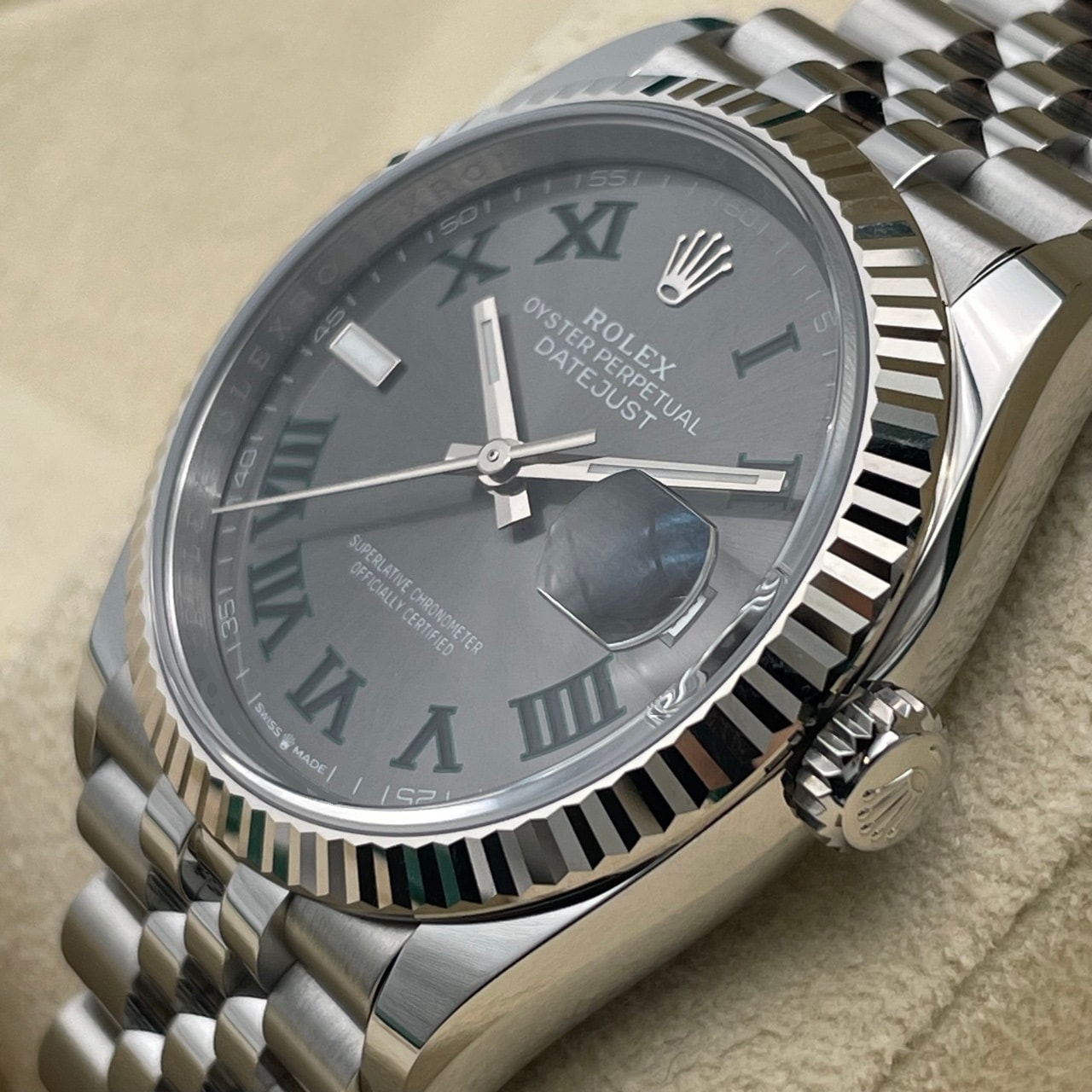 ロレックス デイトジャスト 126234 スレート ステンレスチール＋ホワイトゴールド 36mm