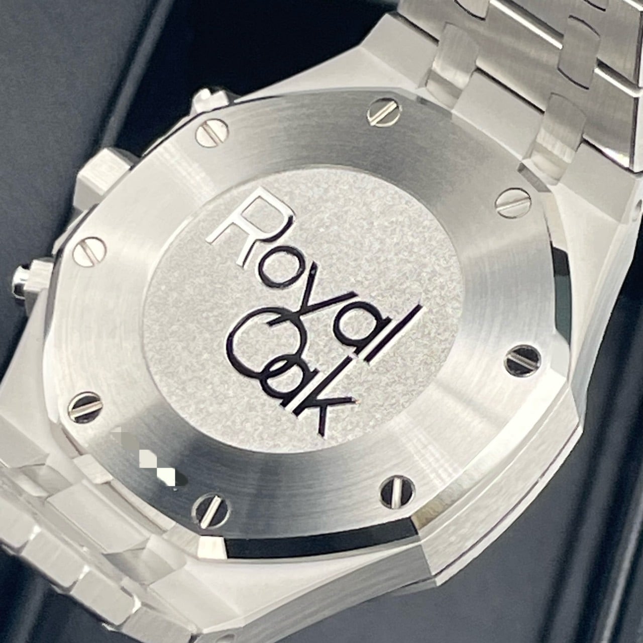 オーデマピゲ ロイヤルオーク 26715ST.OO.1356ST.01 ナイトブルー 38mm