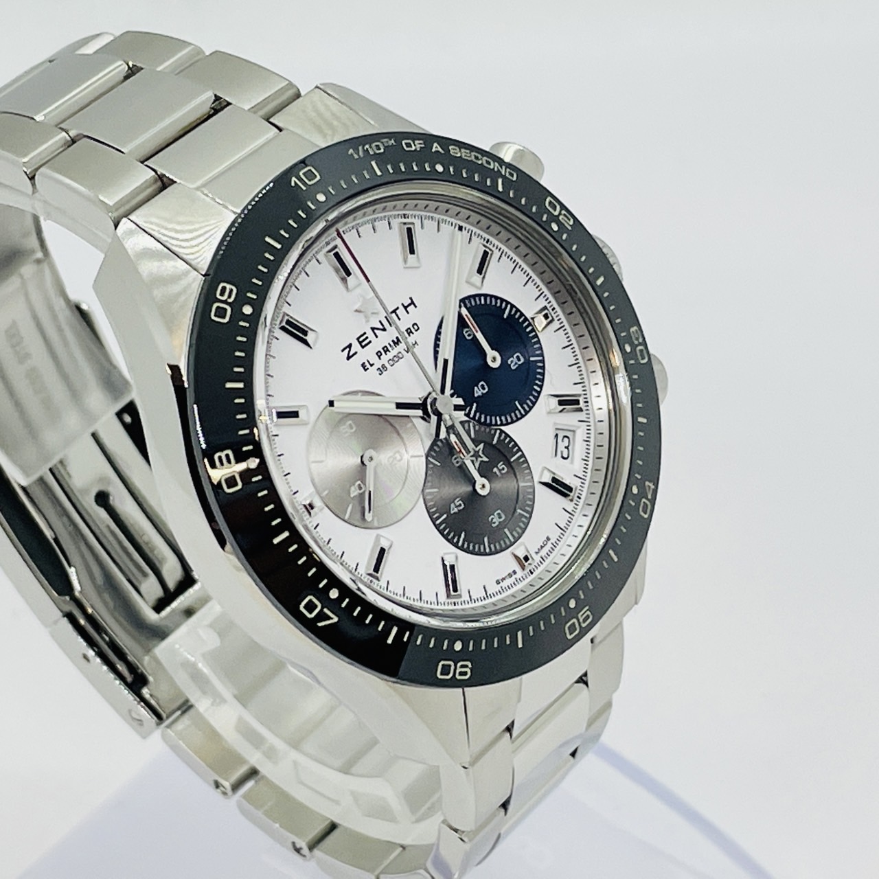 ゼニス　ZENITH　クロノマスタースポーツ　03.3100.3600/69.M3100　ホワイト　41mm