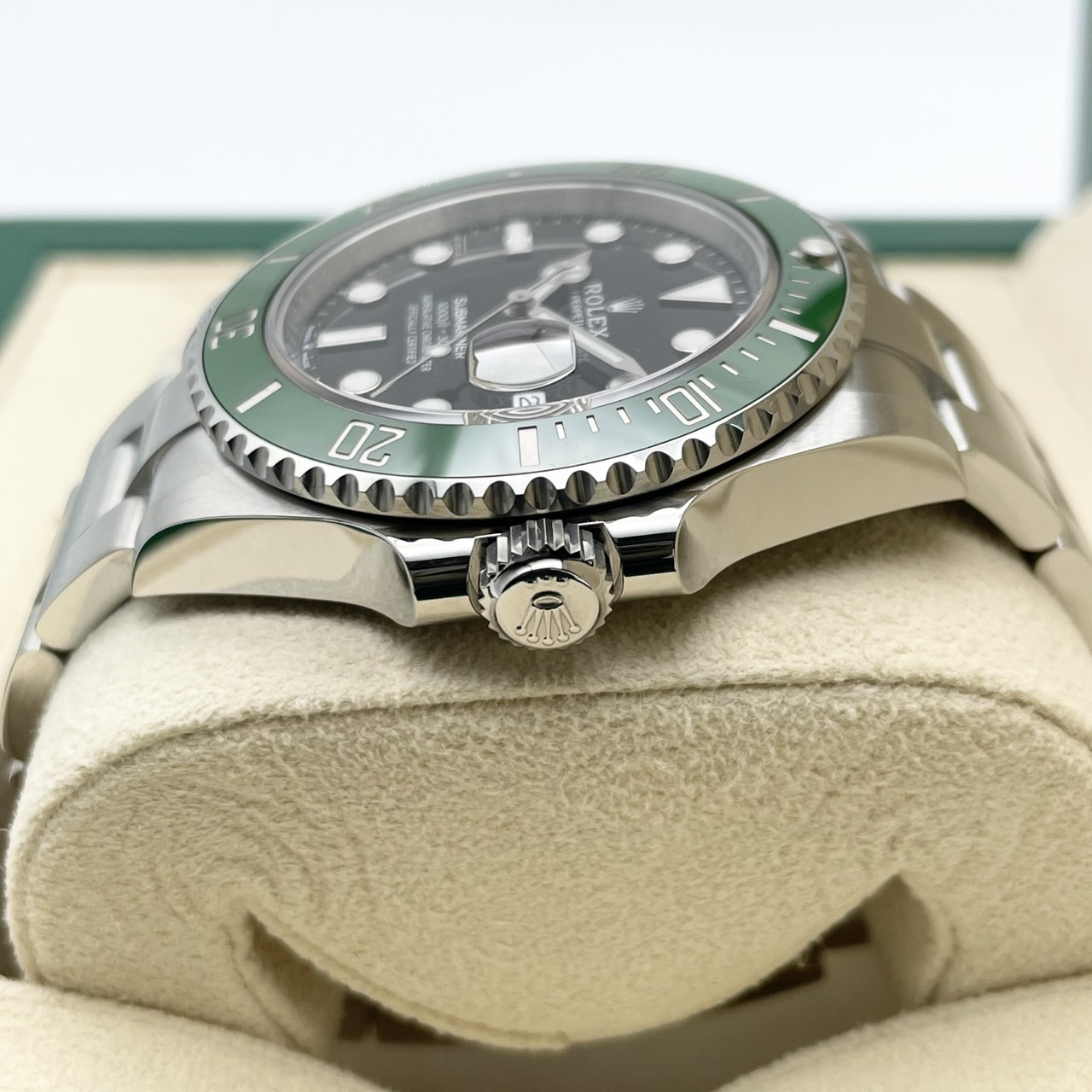 ロレックス サブマリーナ デイト 126610LV ブラック 41mm